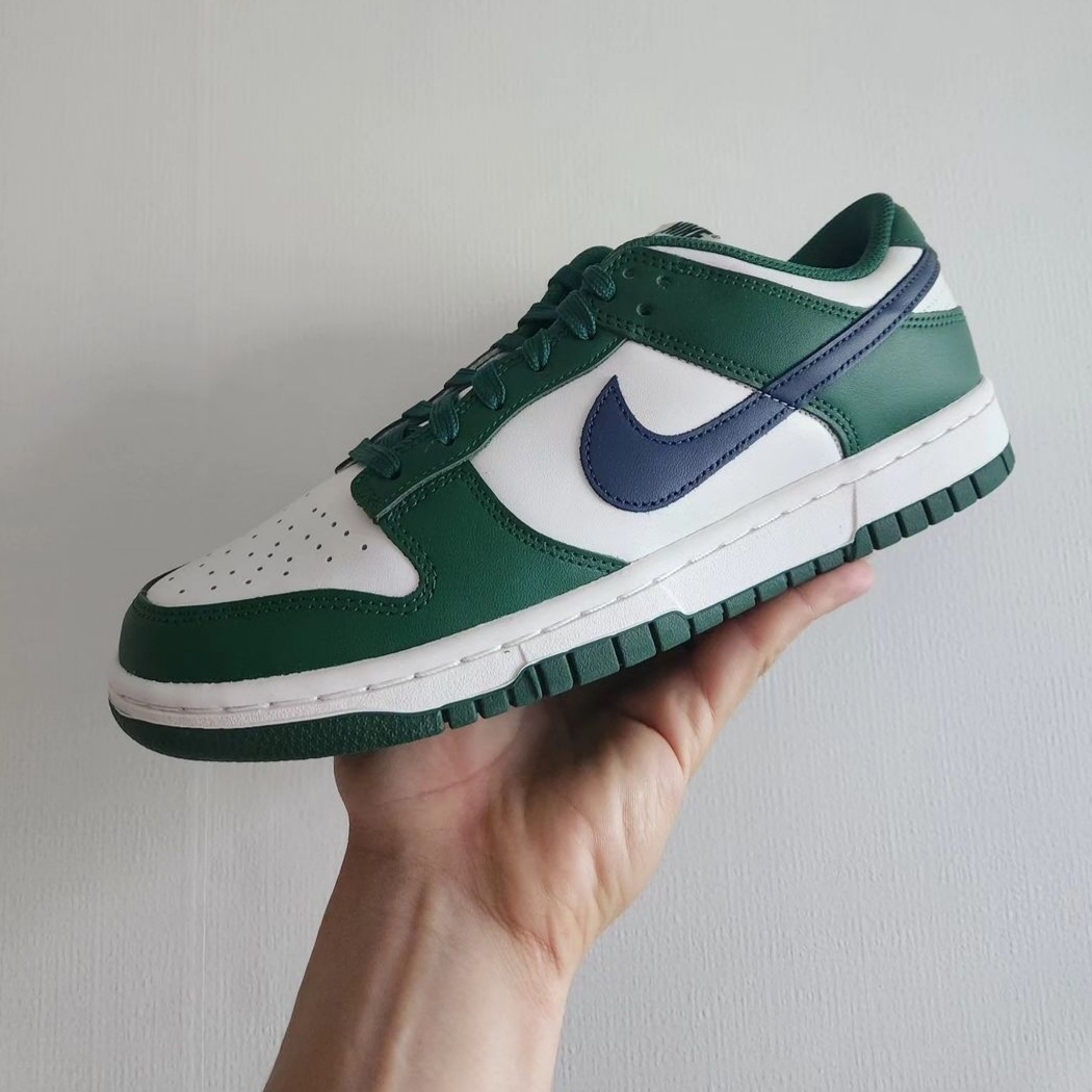 (W) Nike Dunk Low Gorge Green 착용 스타일