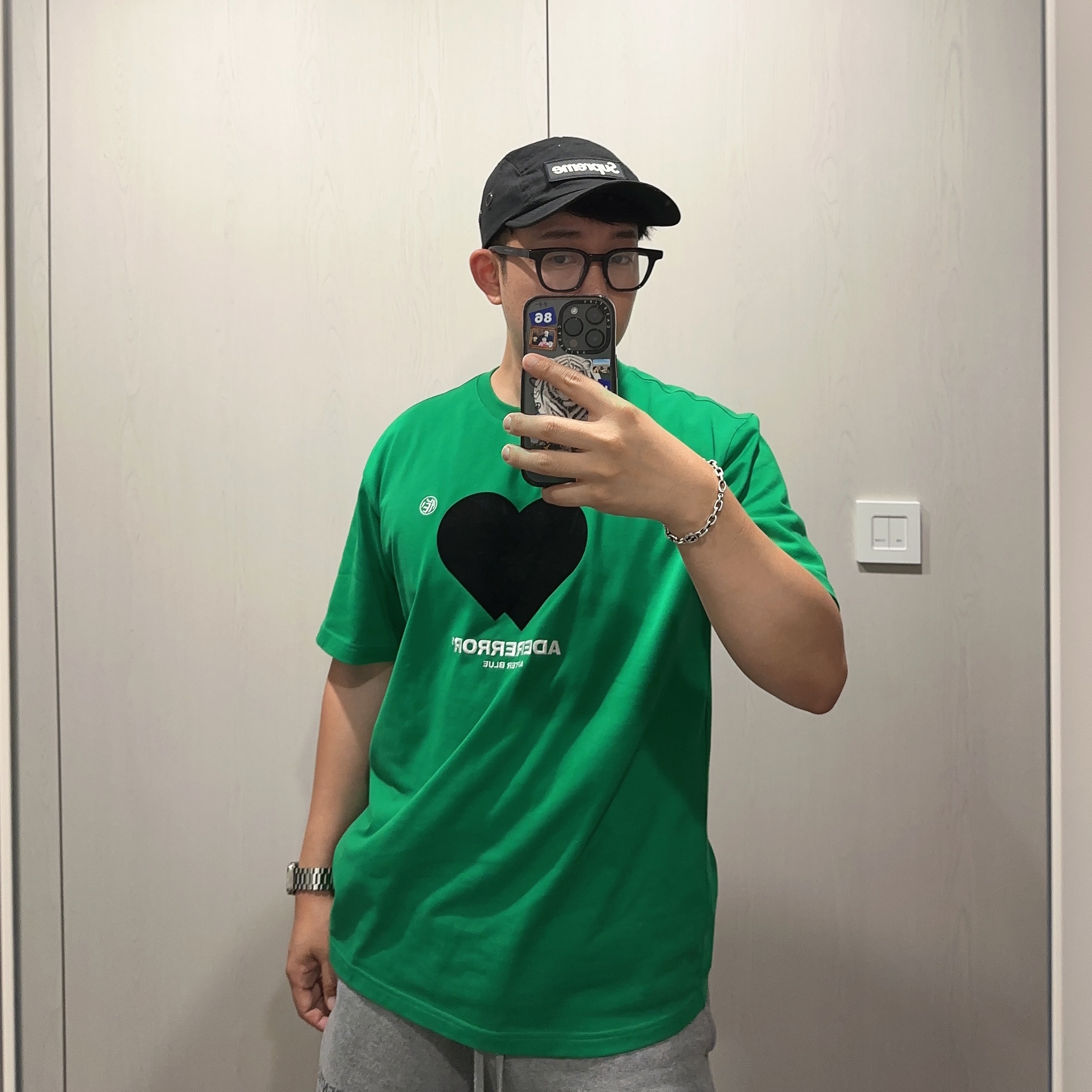 Ader Error Twin Heart Logo T-Shirt Green, Supreme Military Camp Cap Black - 22SS 착용 스타일