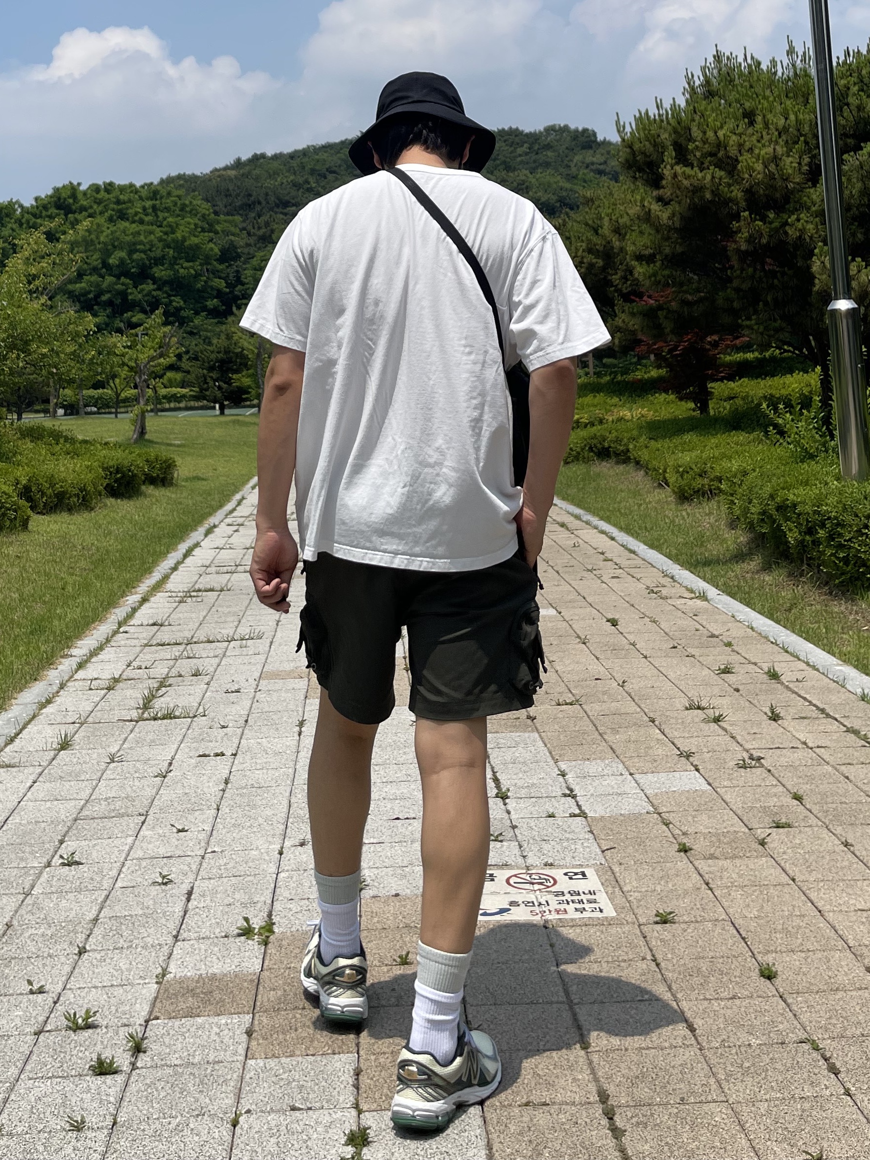 New Balance x Aime Leon Dore 860v2 Green, Nike ACG Cargo Shorts Sequoia - Asia 착용 스타일 - 2