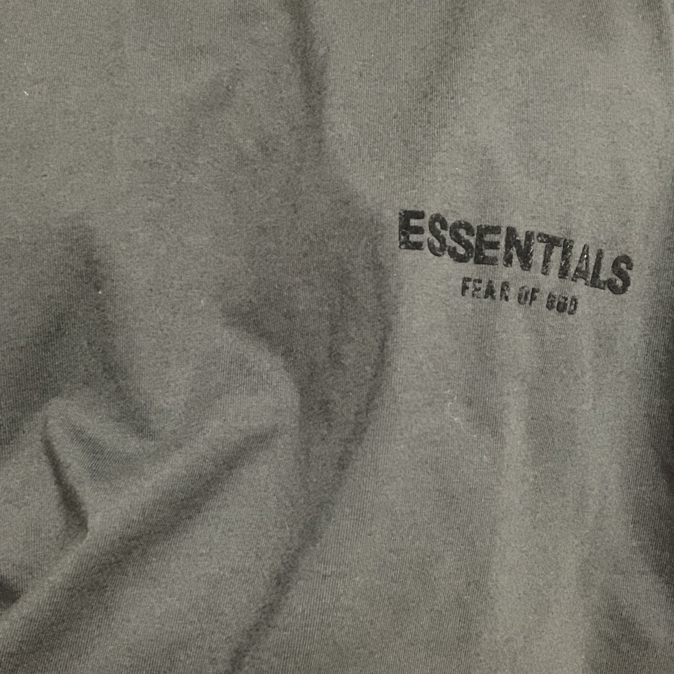 Essentials The Core Collection T-Shirt Stretch Limo 착용 스타일