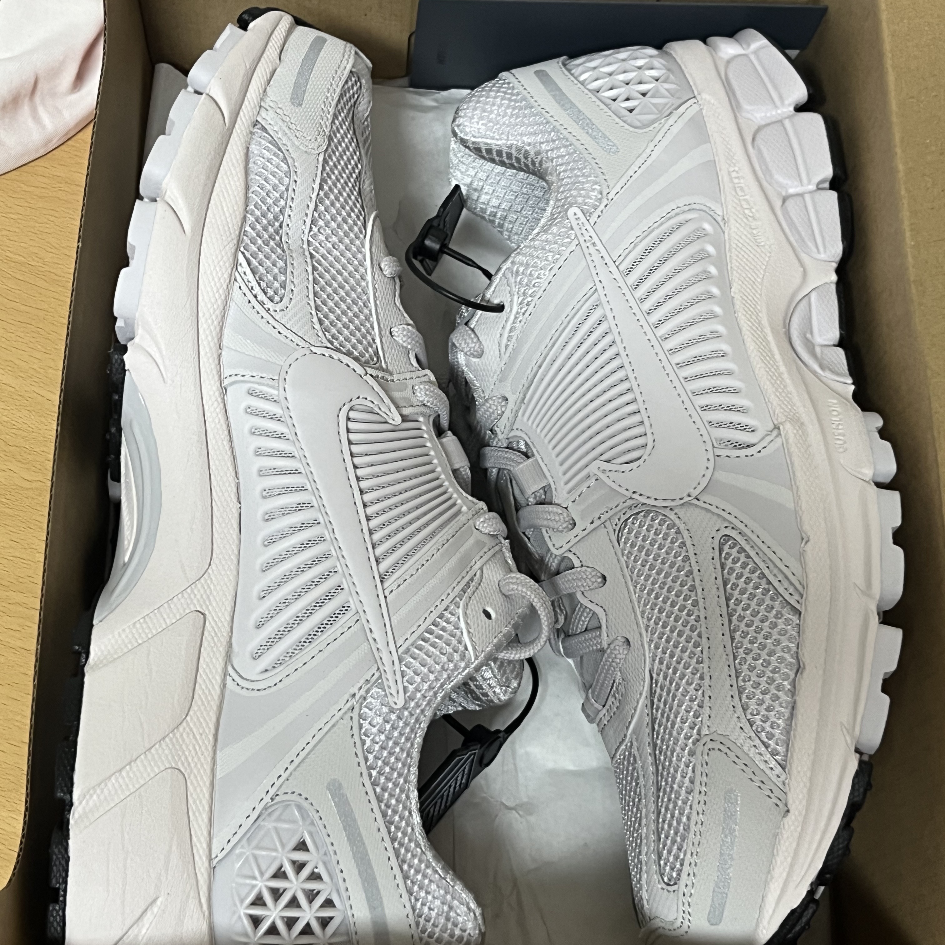 Nike Zoom Vomero 5 SP Vast Grey 2023 착용 스타일