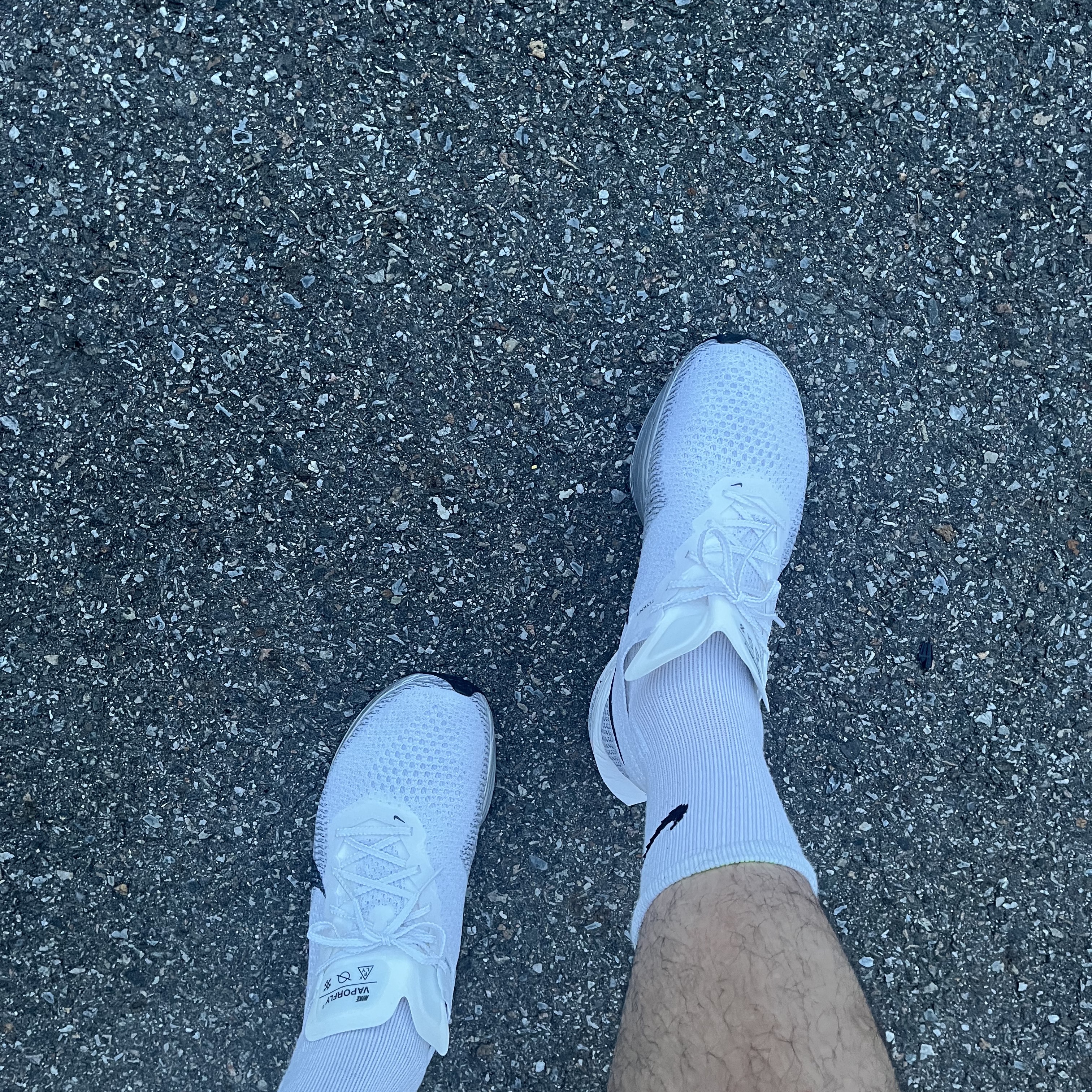Nike ZoomX Vaporfly Next% 3 White Grey 착용 스타일
