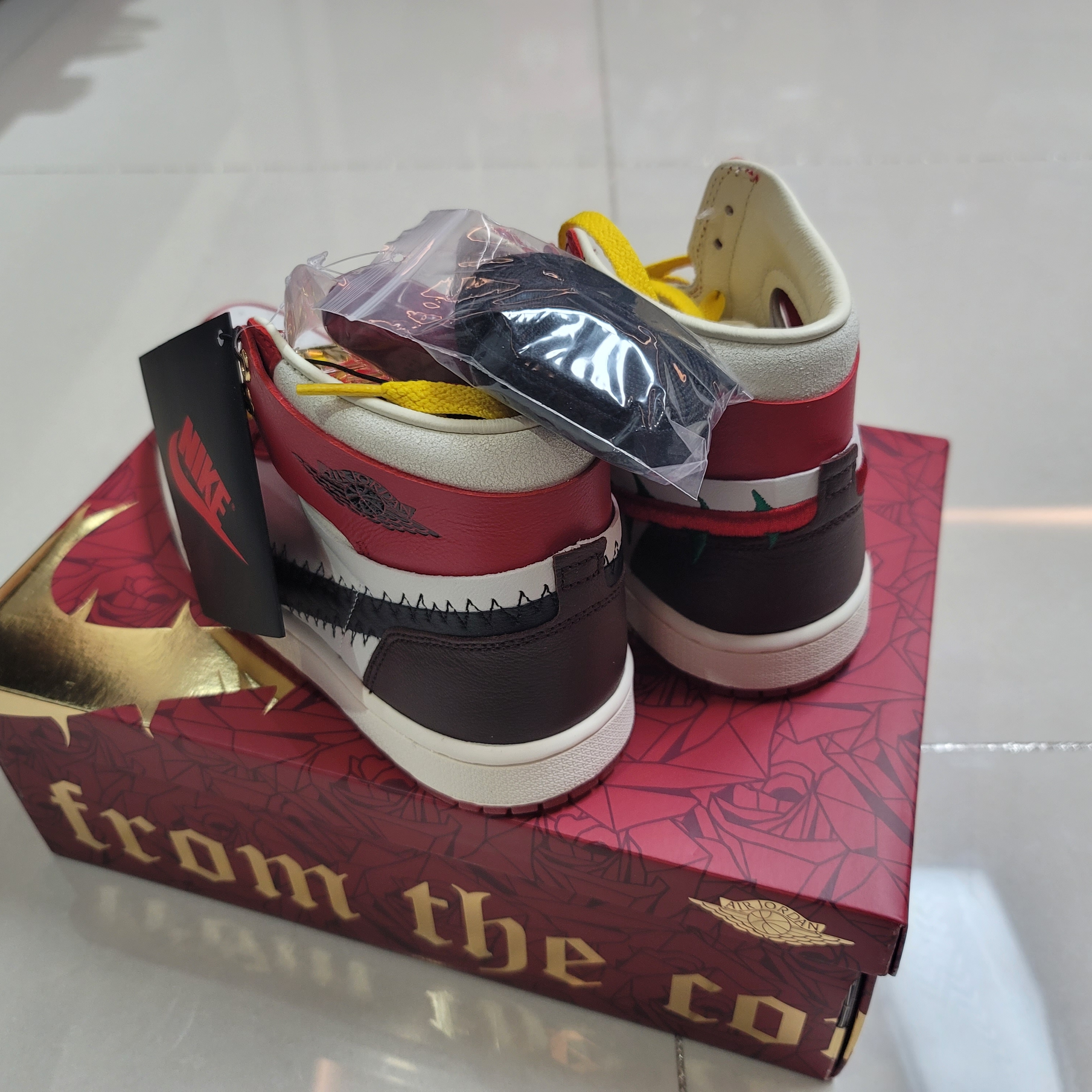 (W) Jordan 1 x Teyana Taylor Zoom CMFT 2 Gym Red 착용 스타일 - 3