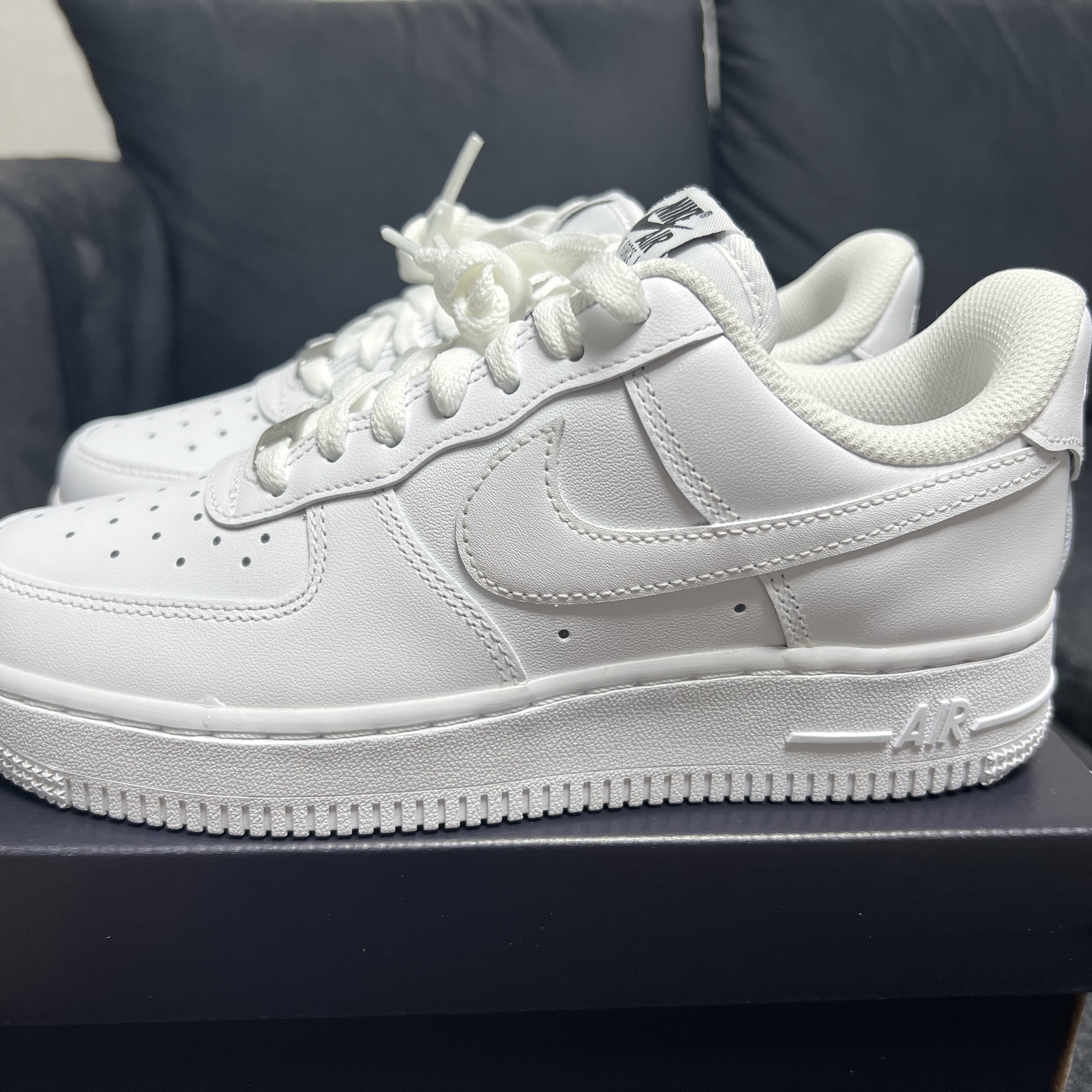 Nike Air Force 1 '07 Low White 착용 스타일 - 2