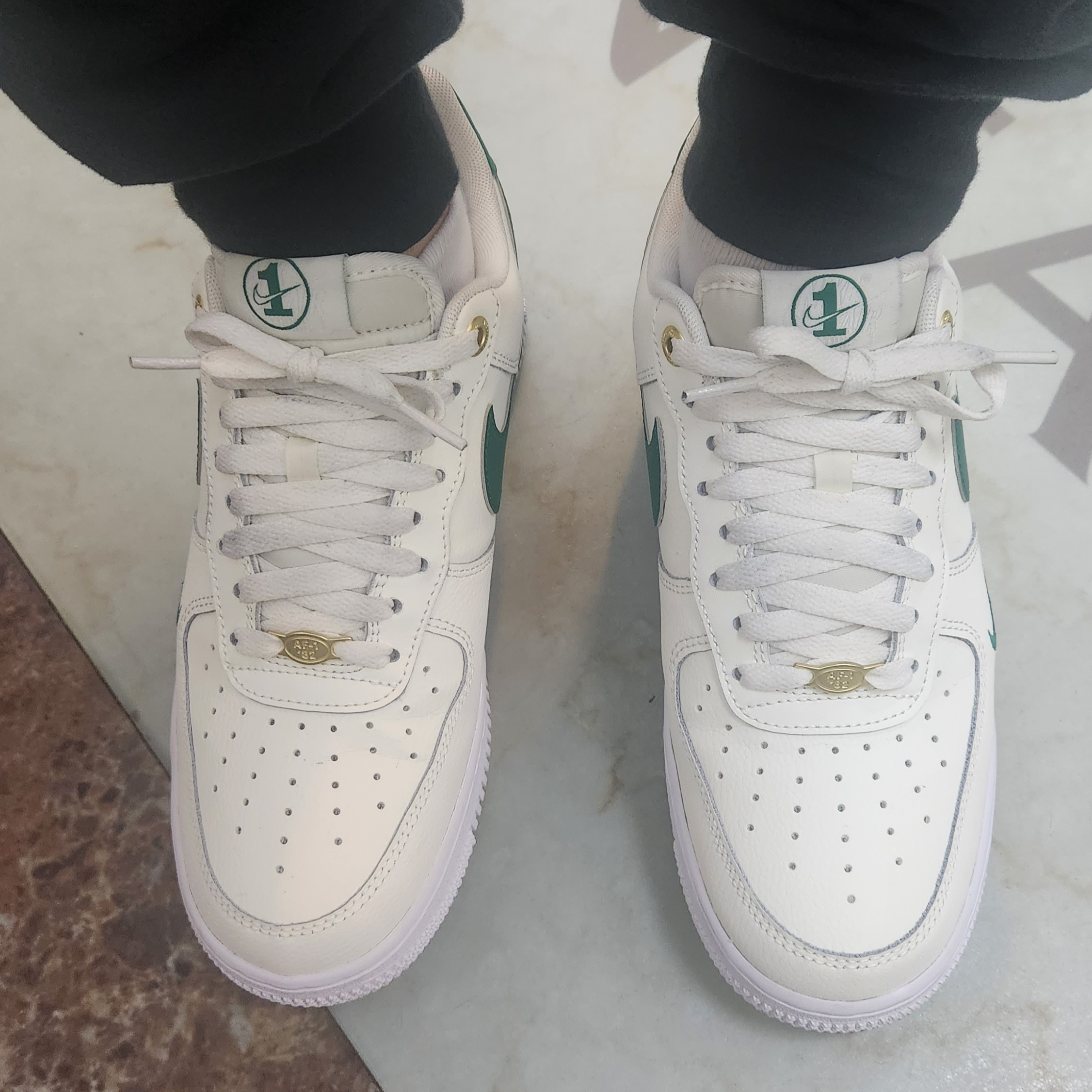 Nike Air Force 1 '07 LV8 40th Anniversary Join Forces Sail Malachite 착용 스타일 - 1