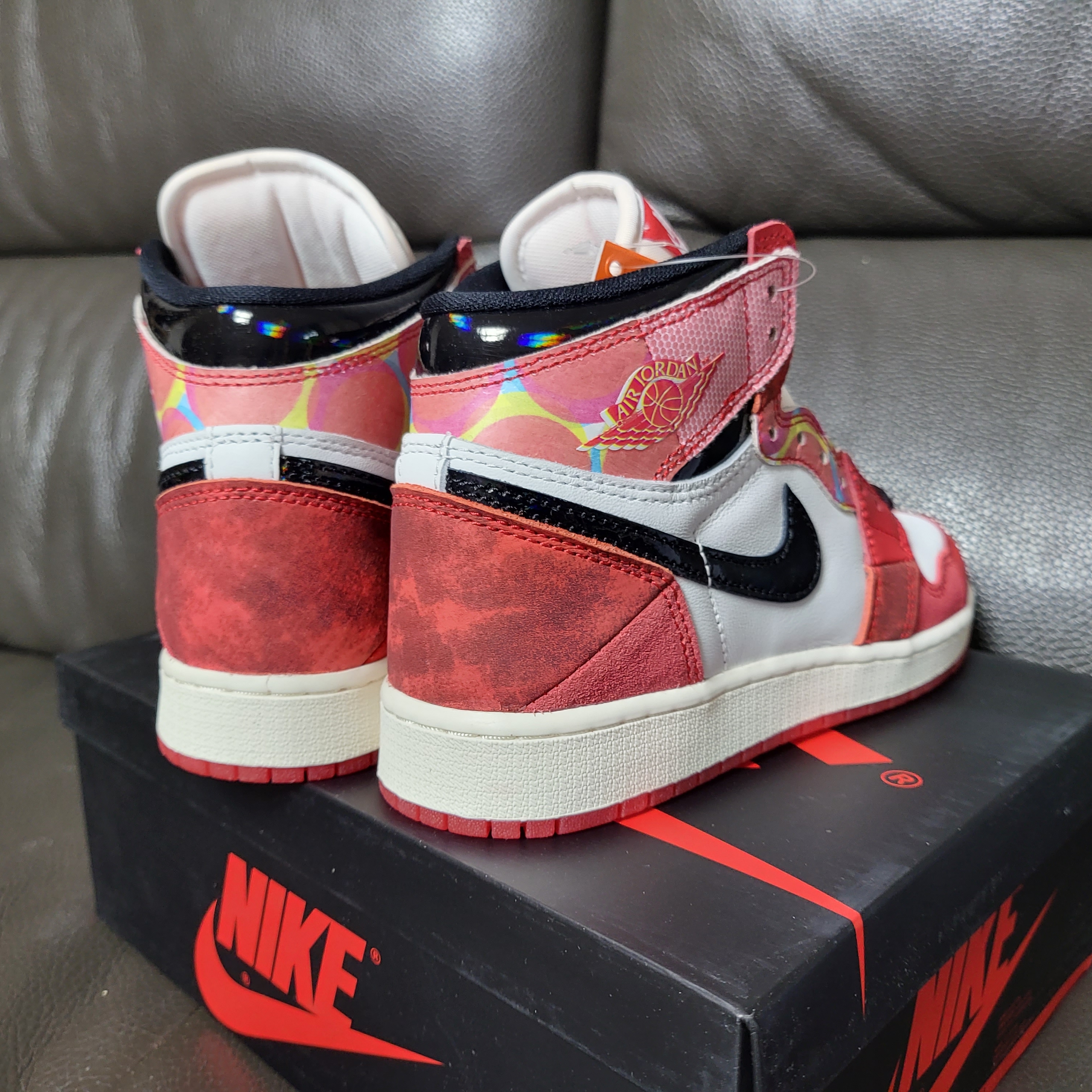 (GS) Jordan 1 Retro High Spider-Man Next Chapter 착용 스타일 - 2