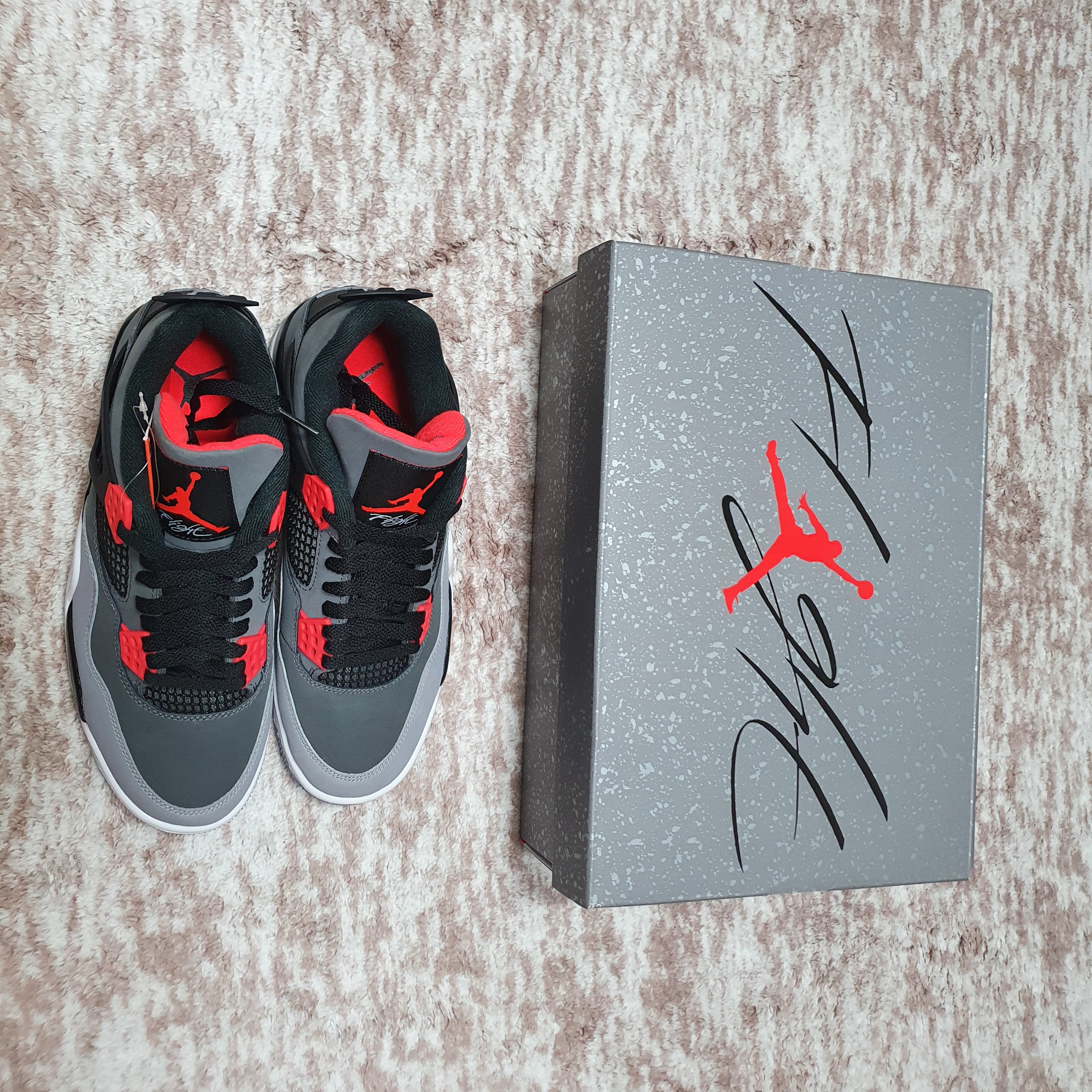 Jordan 4 Retro Infrared 착용 스타일