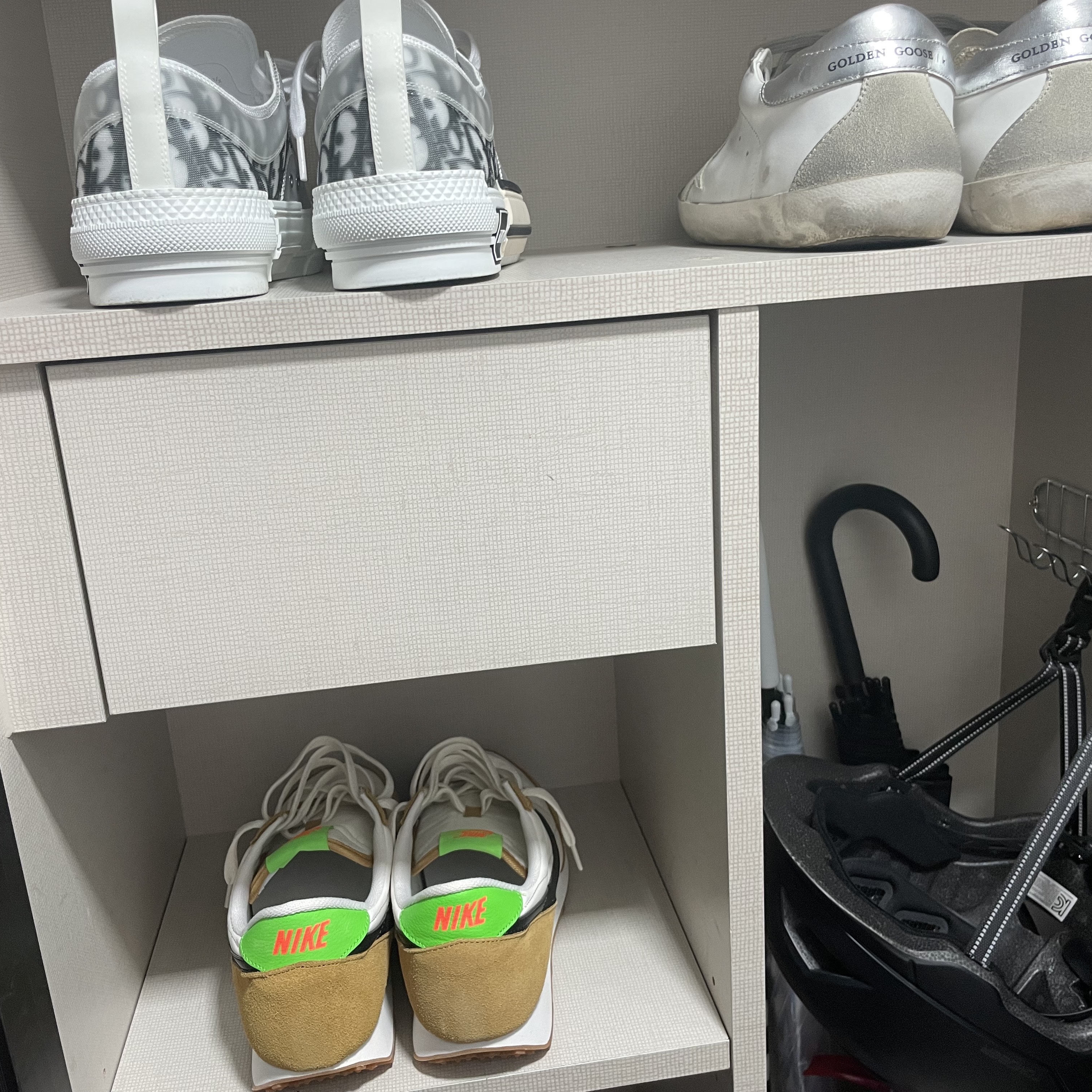 (W) Nike Daybreak Wheat, Dior B23 Low Dior Oblique White & Black 착용 스타일