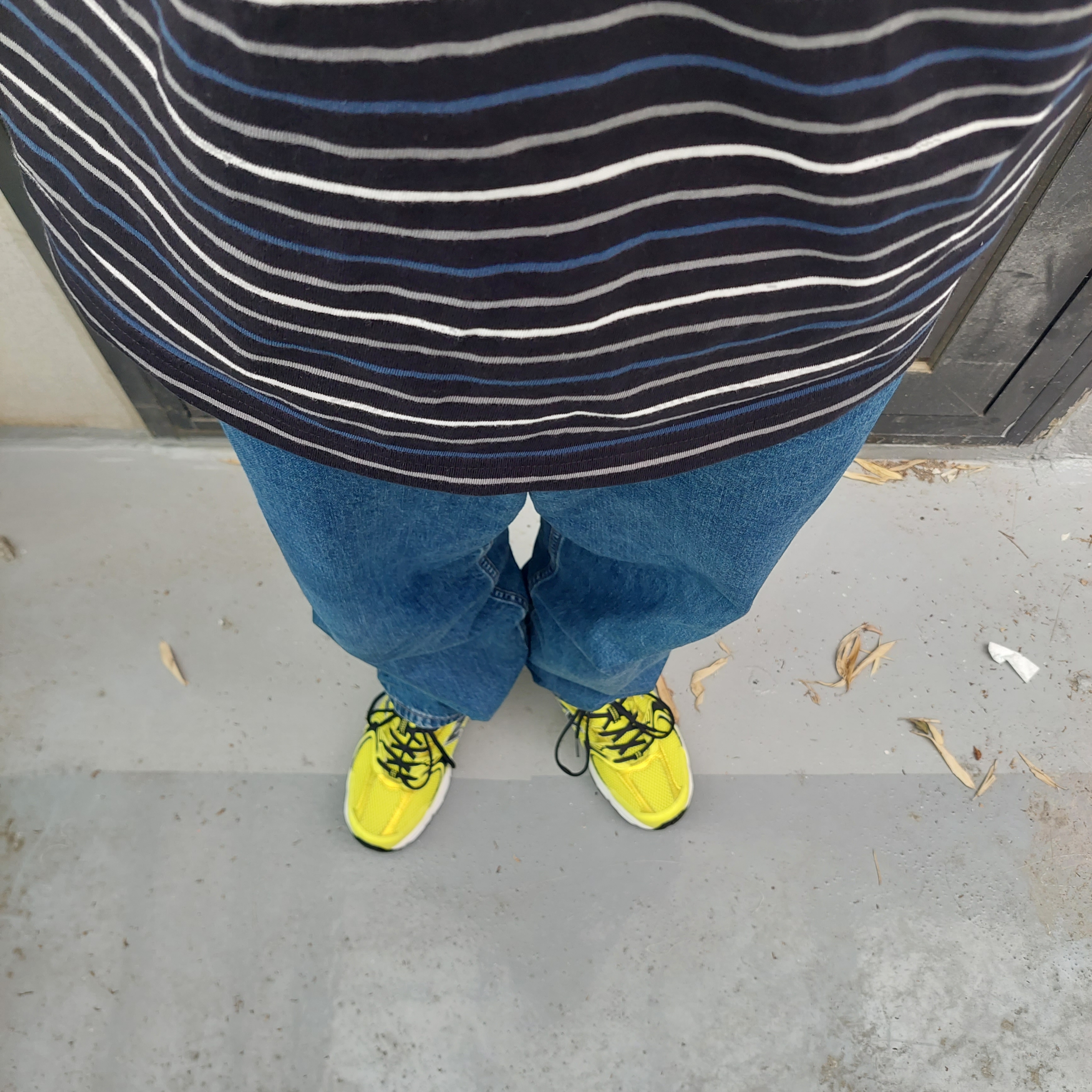 New Balance 530 Yellow 착용 스타일