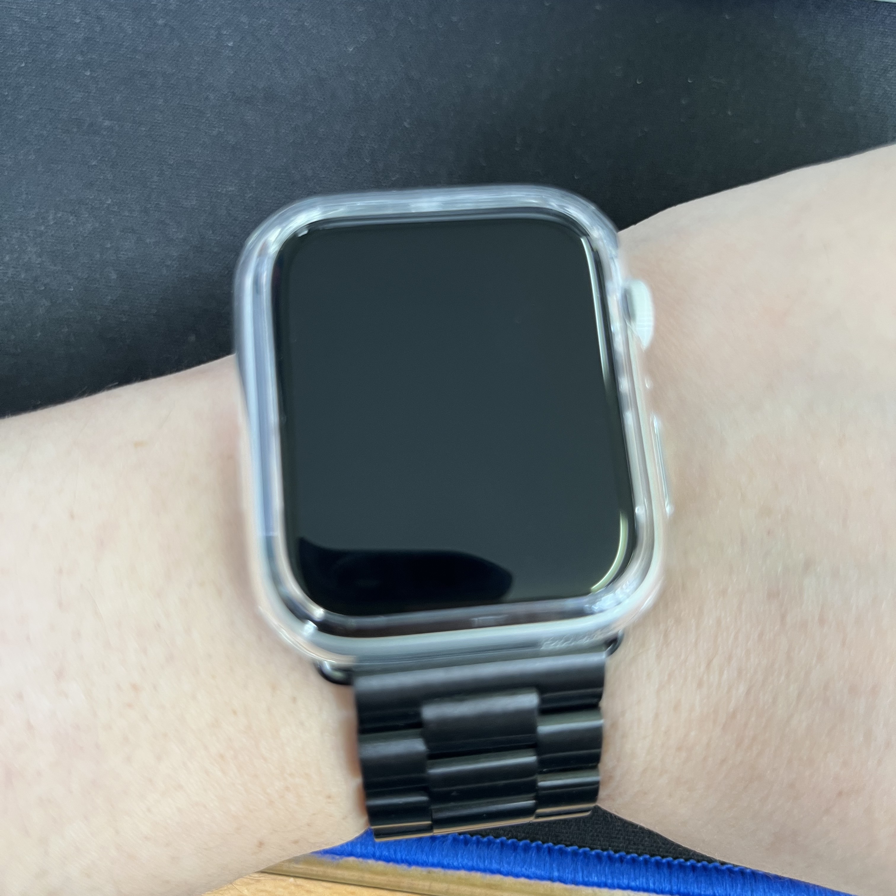 Apple Watch SE 44mm GPS Silver Aluminum Case with Sport Band White (Korean Ver.) 착용 스타일
