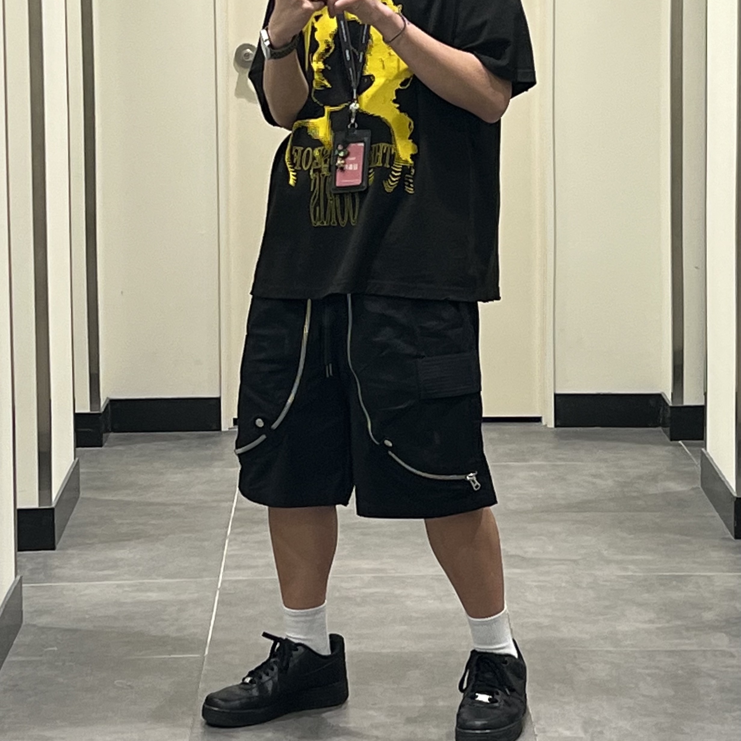 Undermycar House of Doris Graphic T-Shirt Black - 23SS, Nike Air Force 1 '07 Low Triple Black 착용 스타일