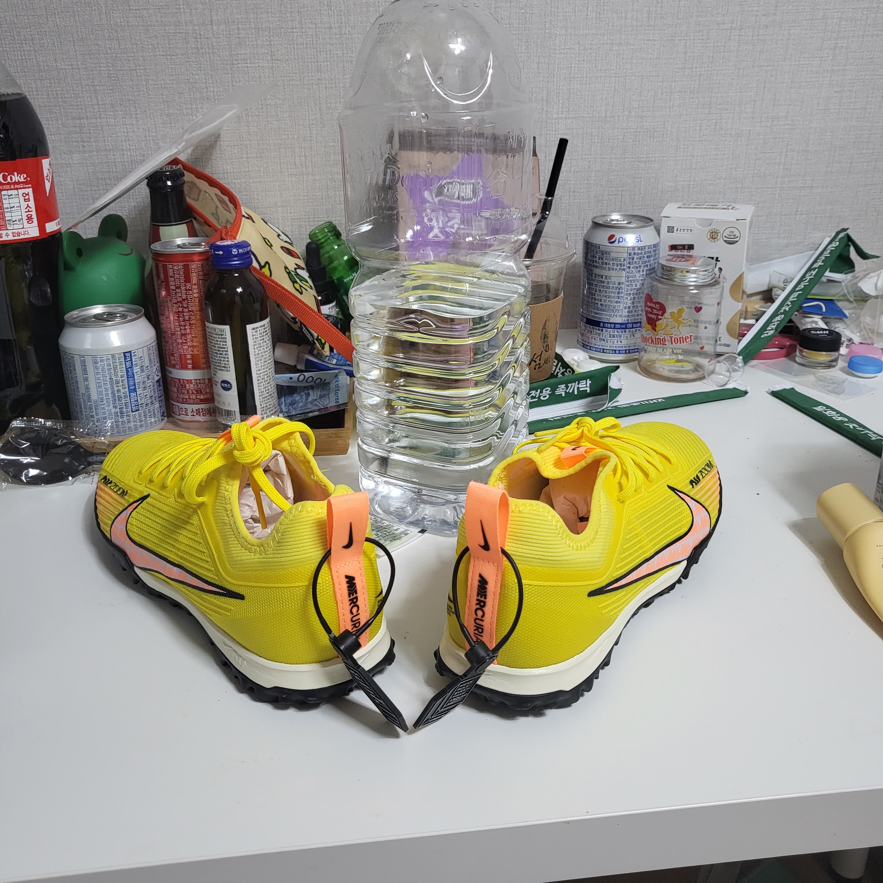 Nike Zoom Mercurial Vapor 15 Pro TF Yellow Strike 착용 스타일 - 1