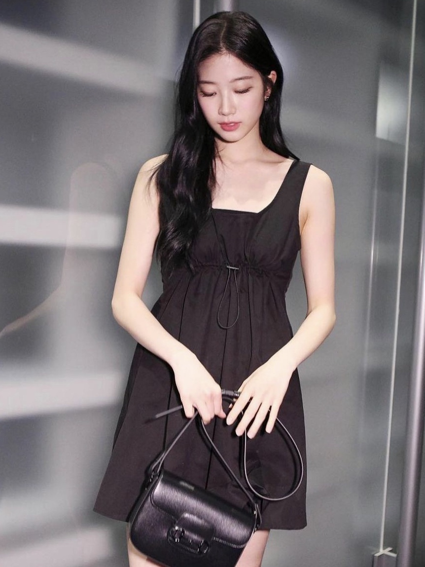 Gucci Horsebit 1955 Shoulder Bag Black 착용 스타일 - 2