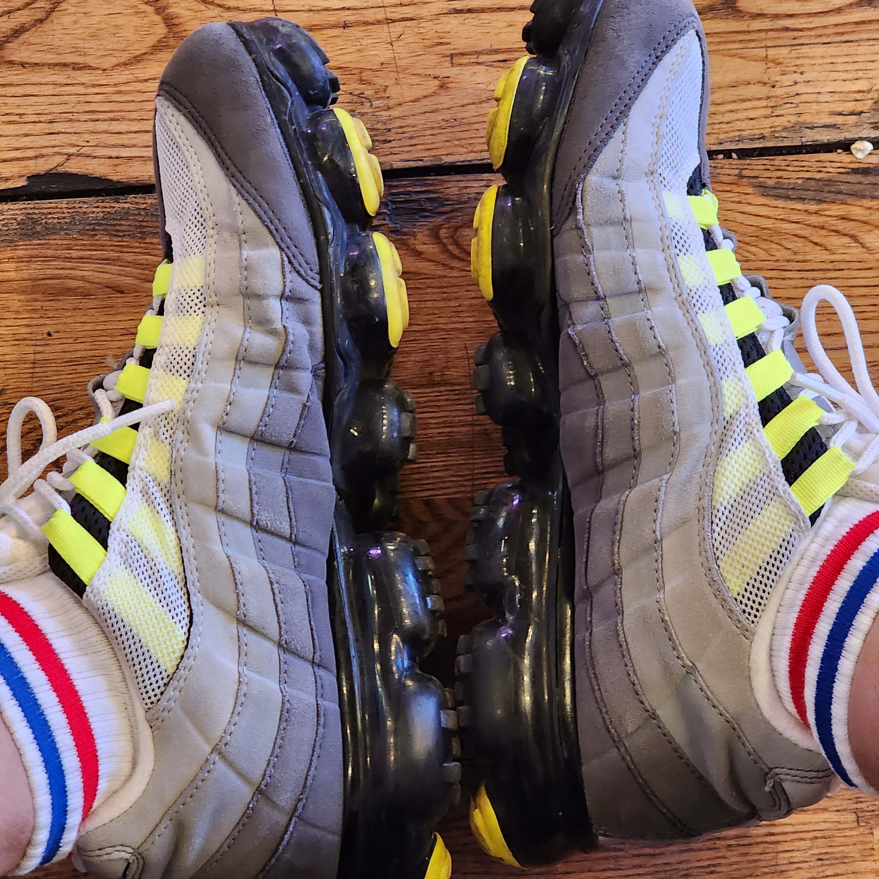 Nike Air VaporMax 95 Neon 착용 스타일 - 2