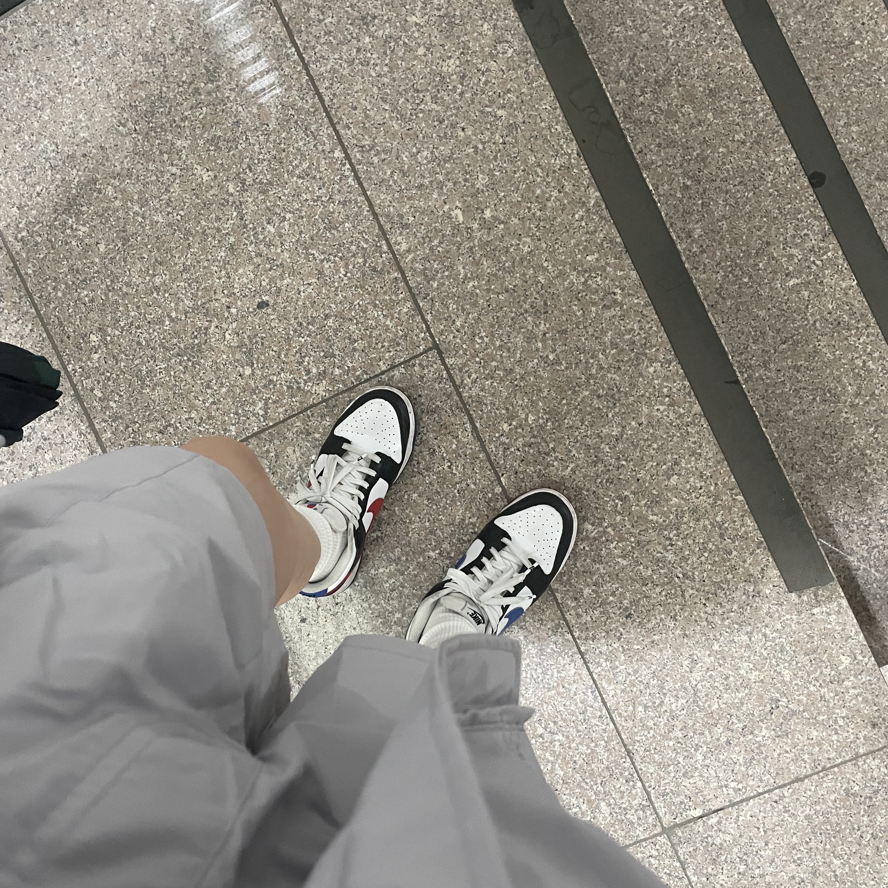 나이키 덩크 로우 SE 서울 착용 스타일