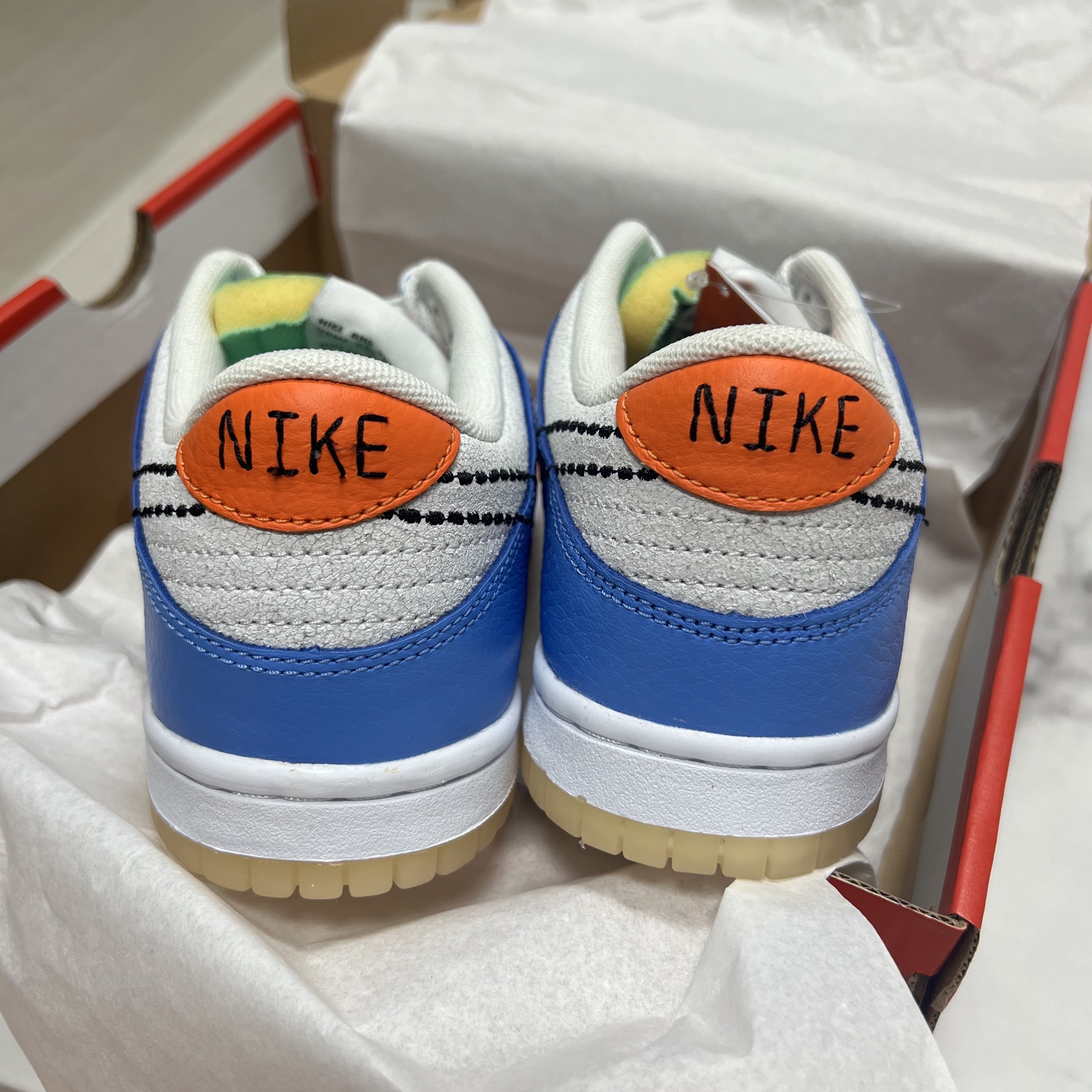 (GS) NIke Dunk Low White Safety Orange 착용 스타일 - 2