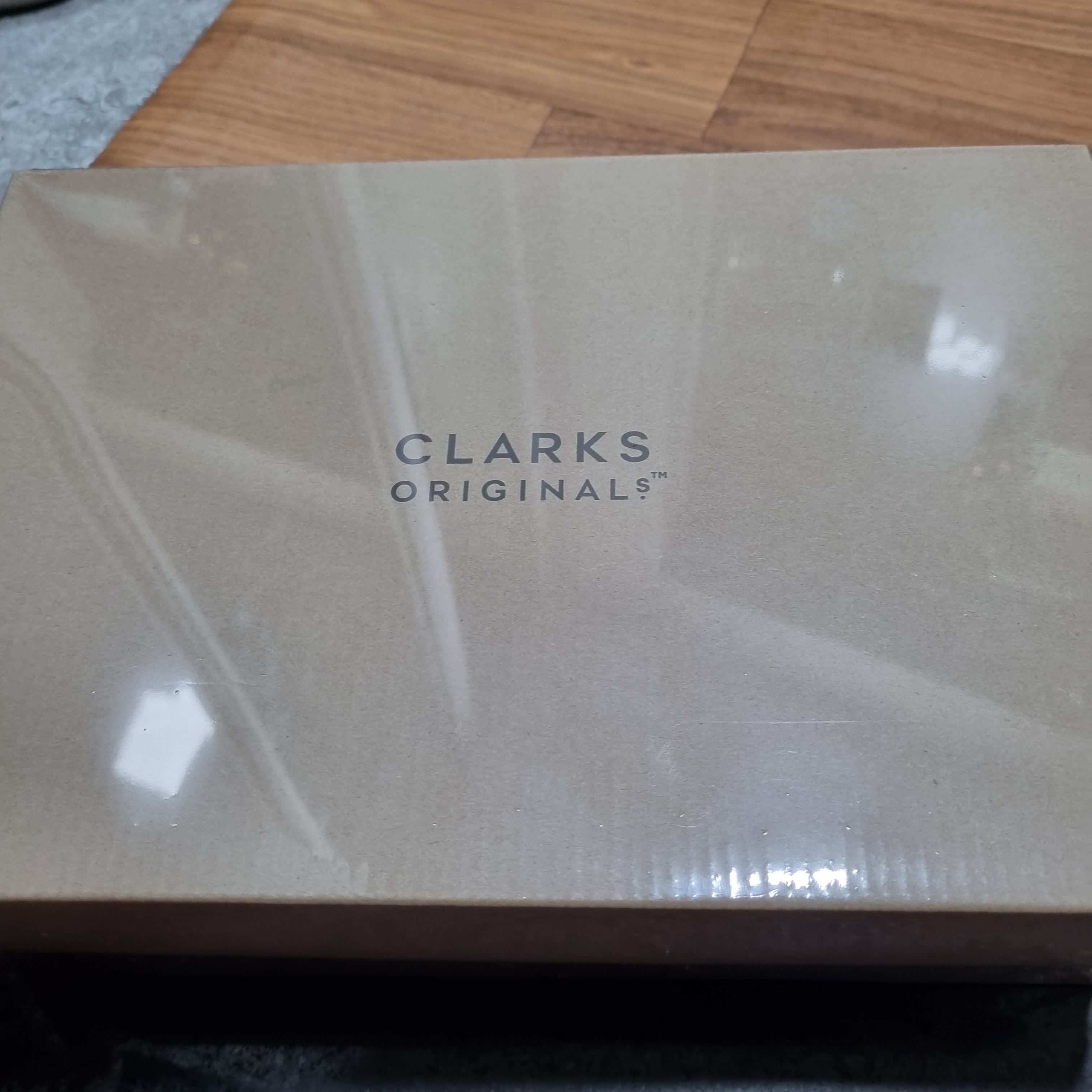 Clarks Wallabee Gore-Tex Black Suede 착용 스타일