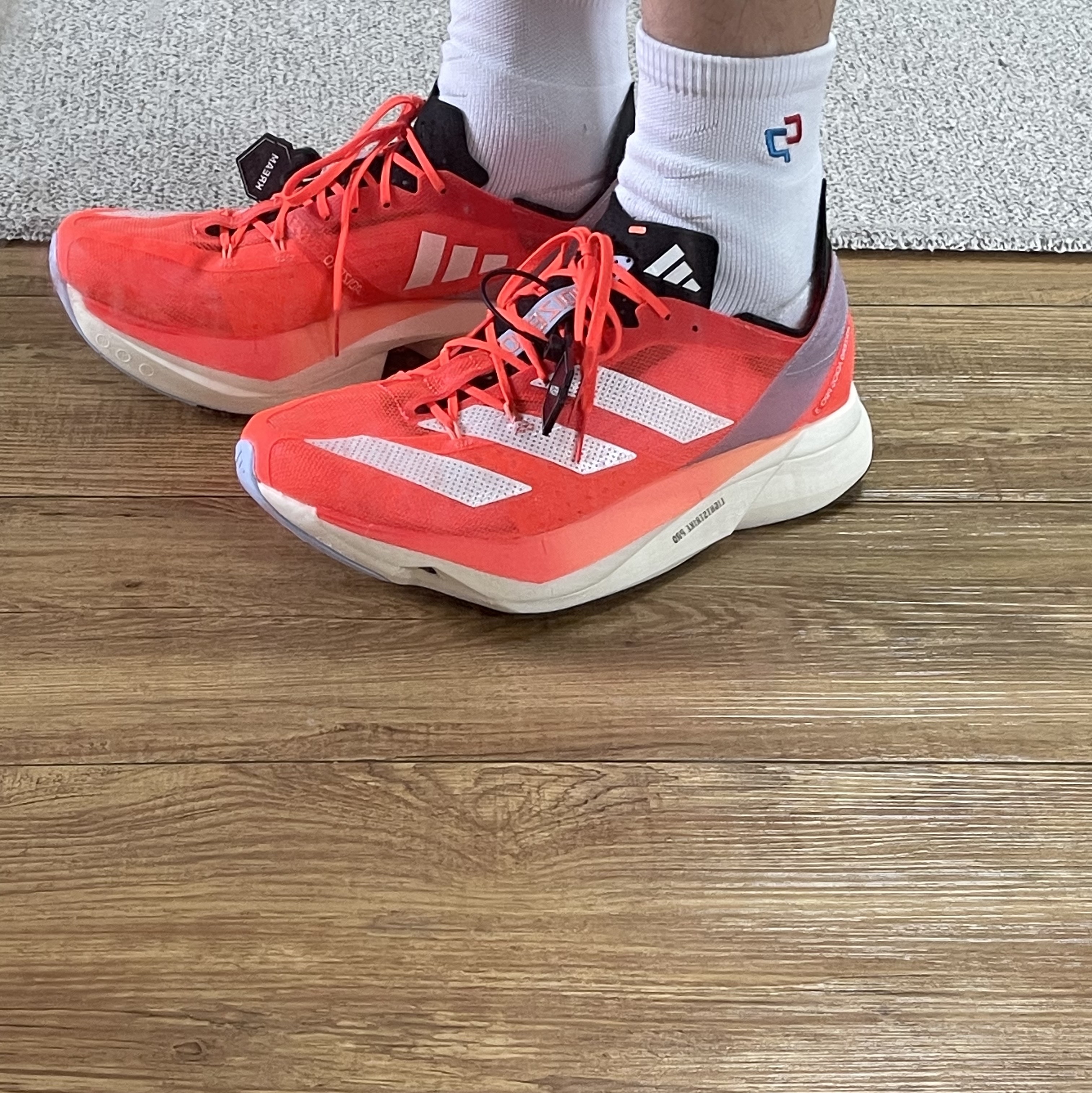 Adidas Adizero Adios Pro 3 Solar Red Zero Metalic 착용 스타일