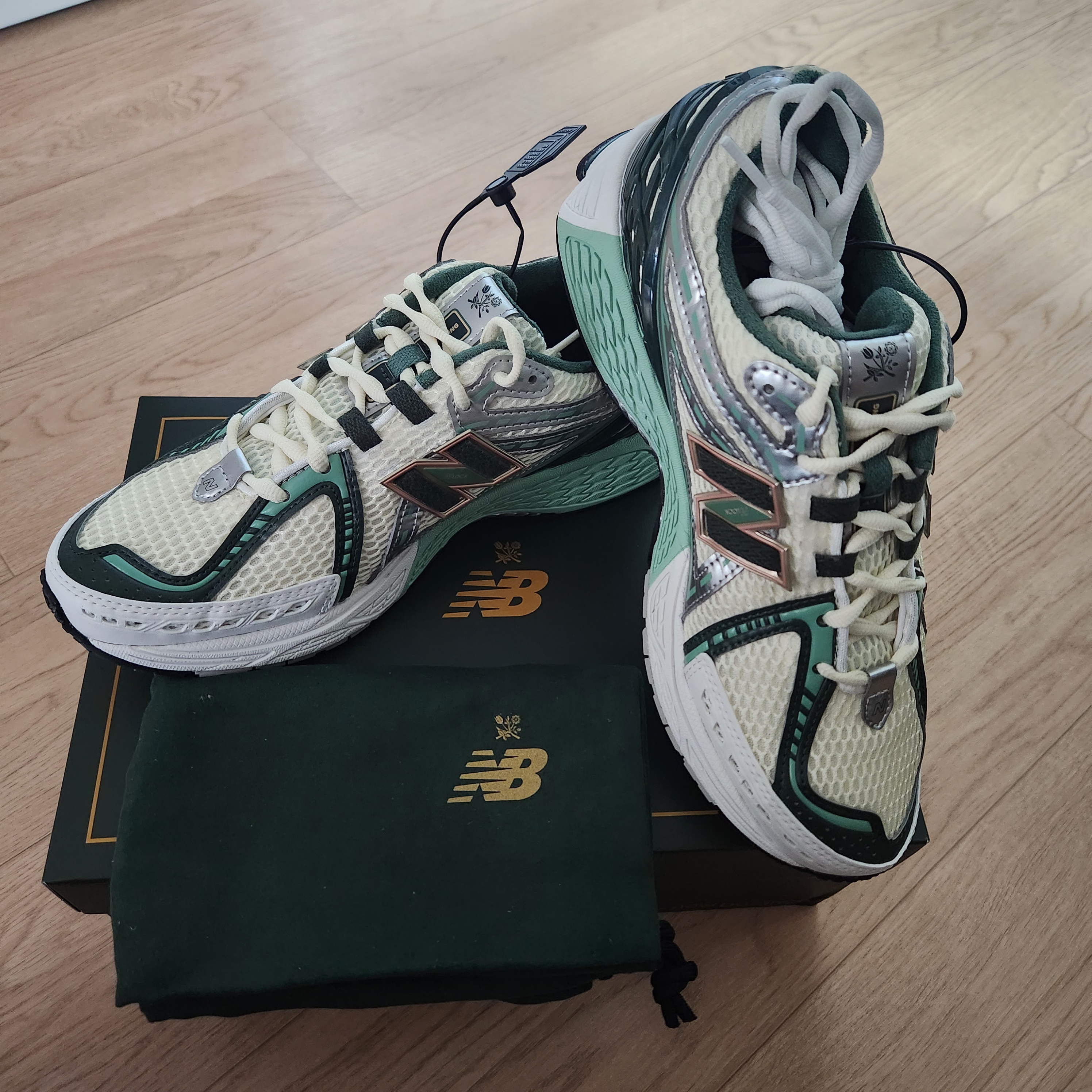 New Balance x Aime Leon Dore 1906R Jade 착용 스타일