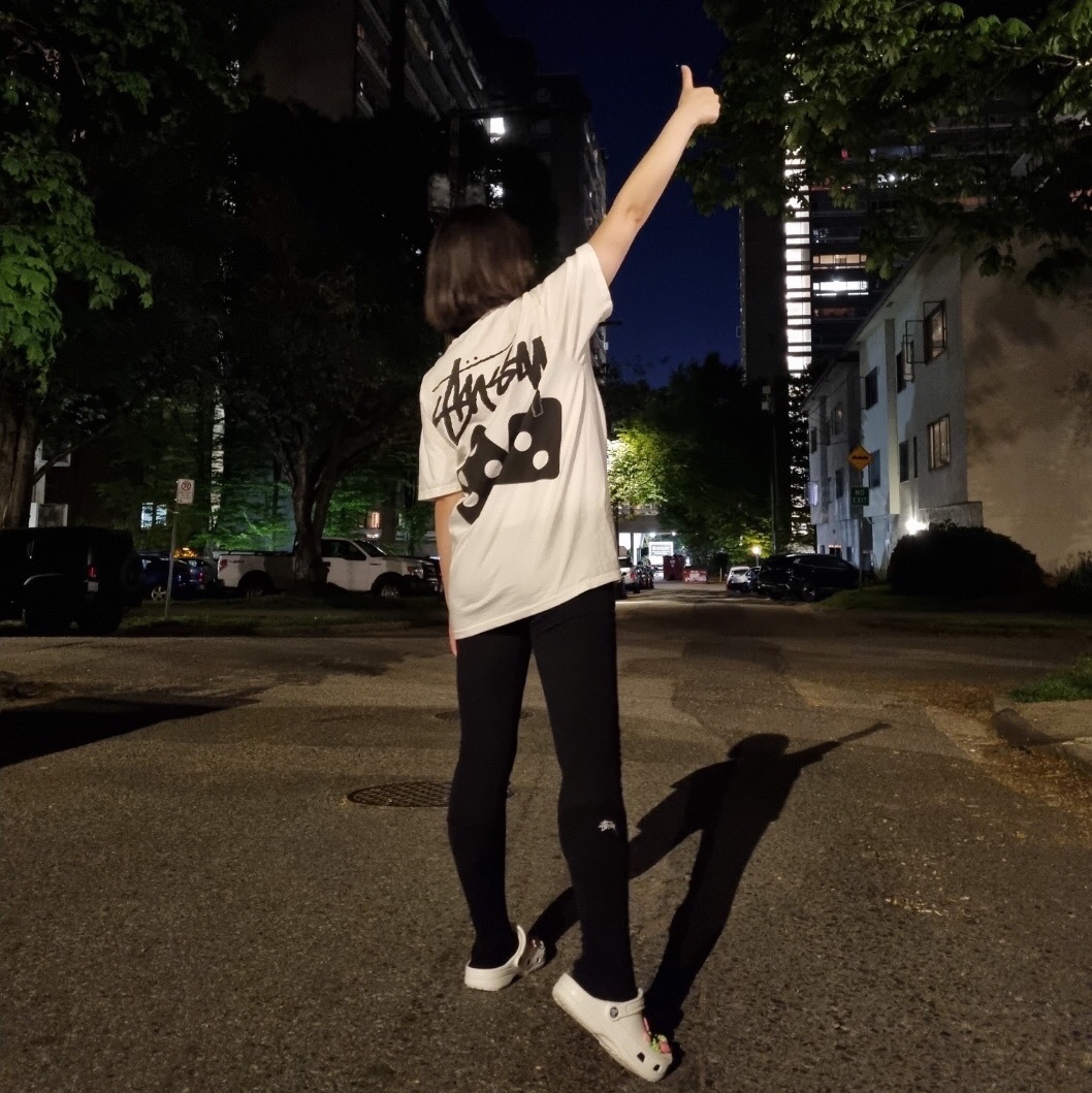 Stussy Small Stock Crew Socks Black (3 Pack), Stussy Dice Pigment Dyed T-Shirt Natural 착용 스타일