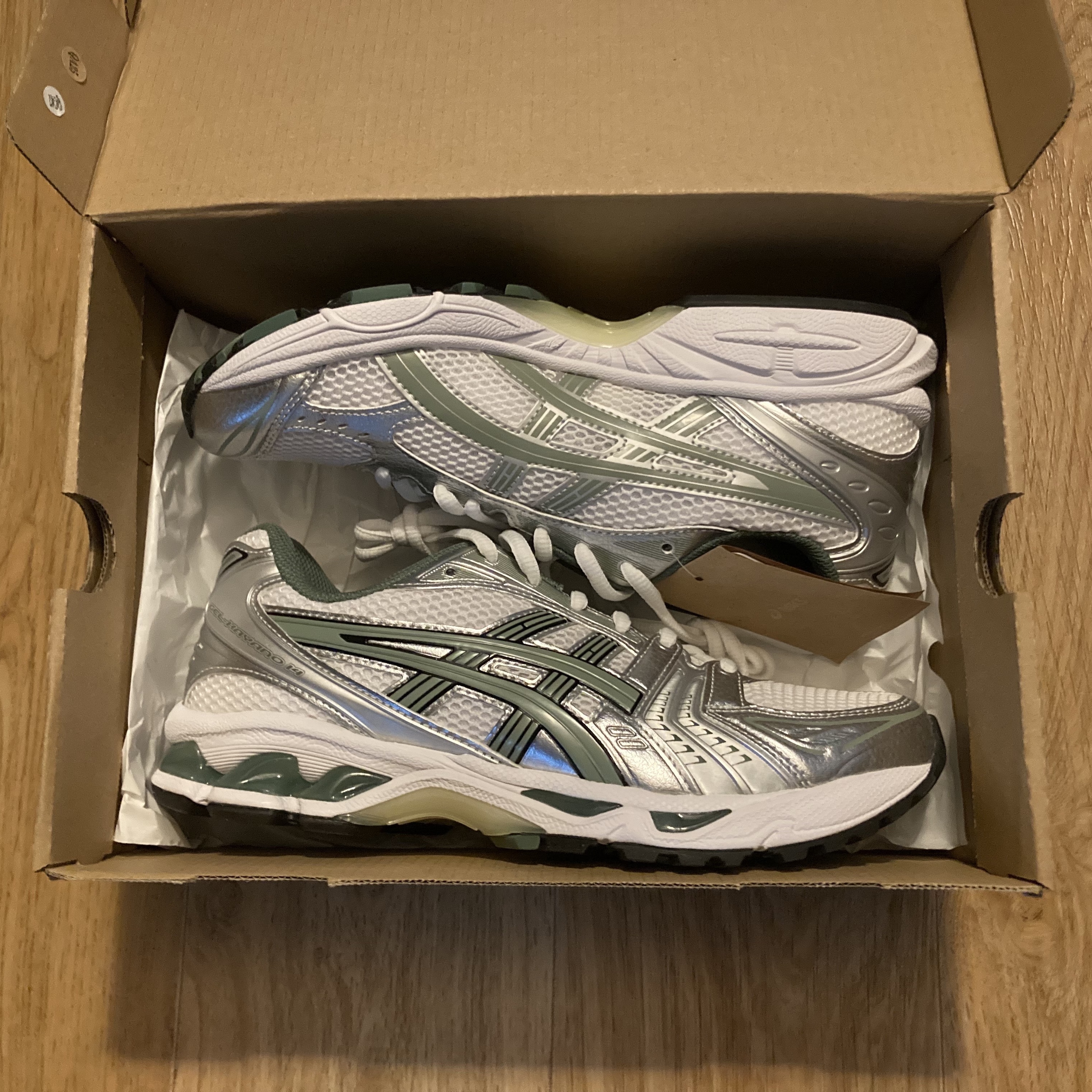 Asics Gel-Kayano 14 White Slate Grey 착용 스타일