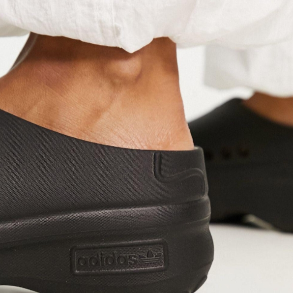 (W) Adidas Adifom Stan Smith Mule Core Black 착용 스타일 - 1