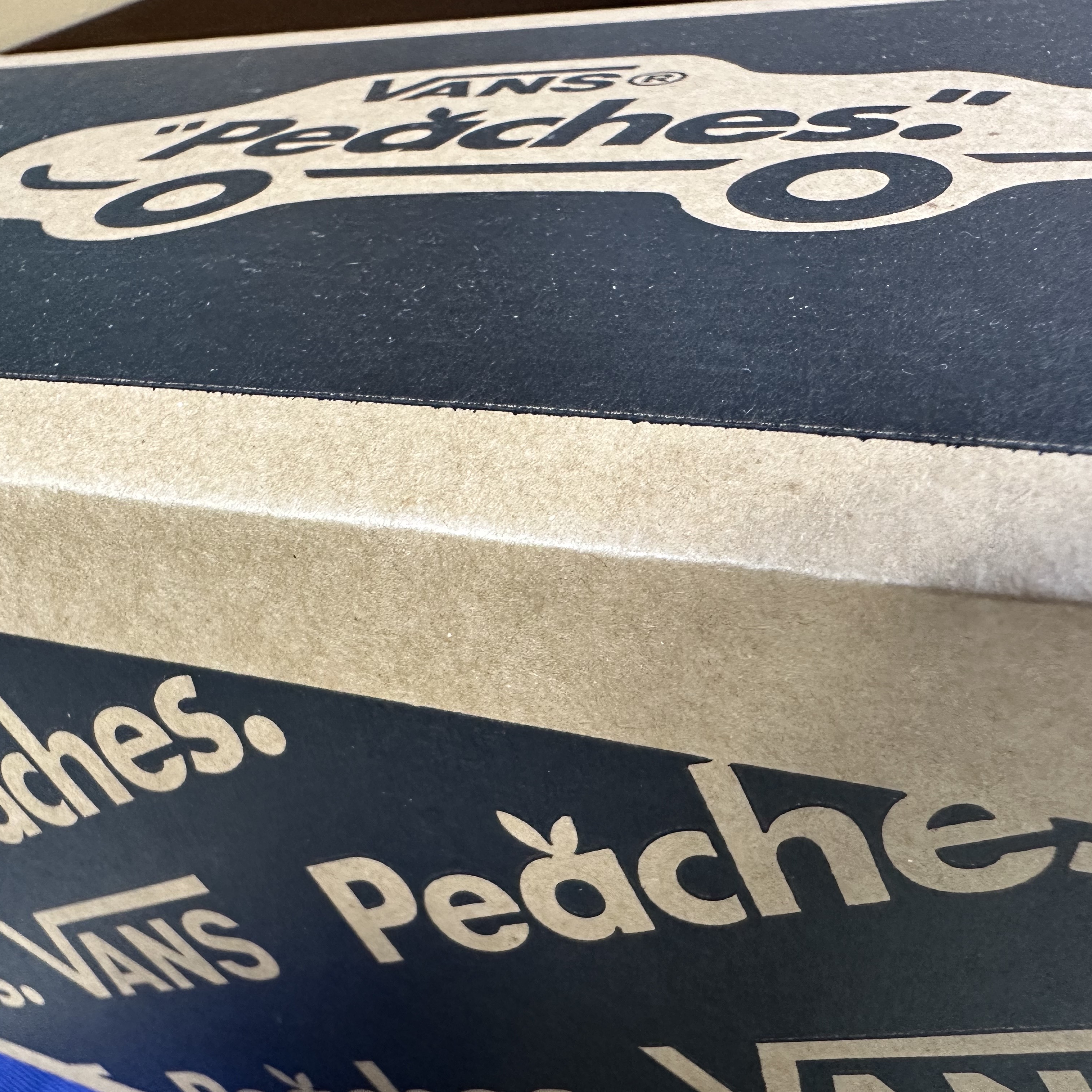 Vans x Peaches. Knu-Skool Black Pink, Vans x Peaches. Knu-Skool Black Pink (Special Box) 착용 스타일 - 3