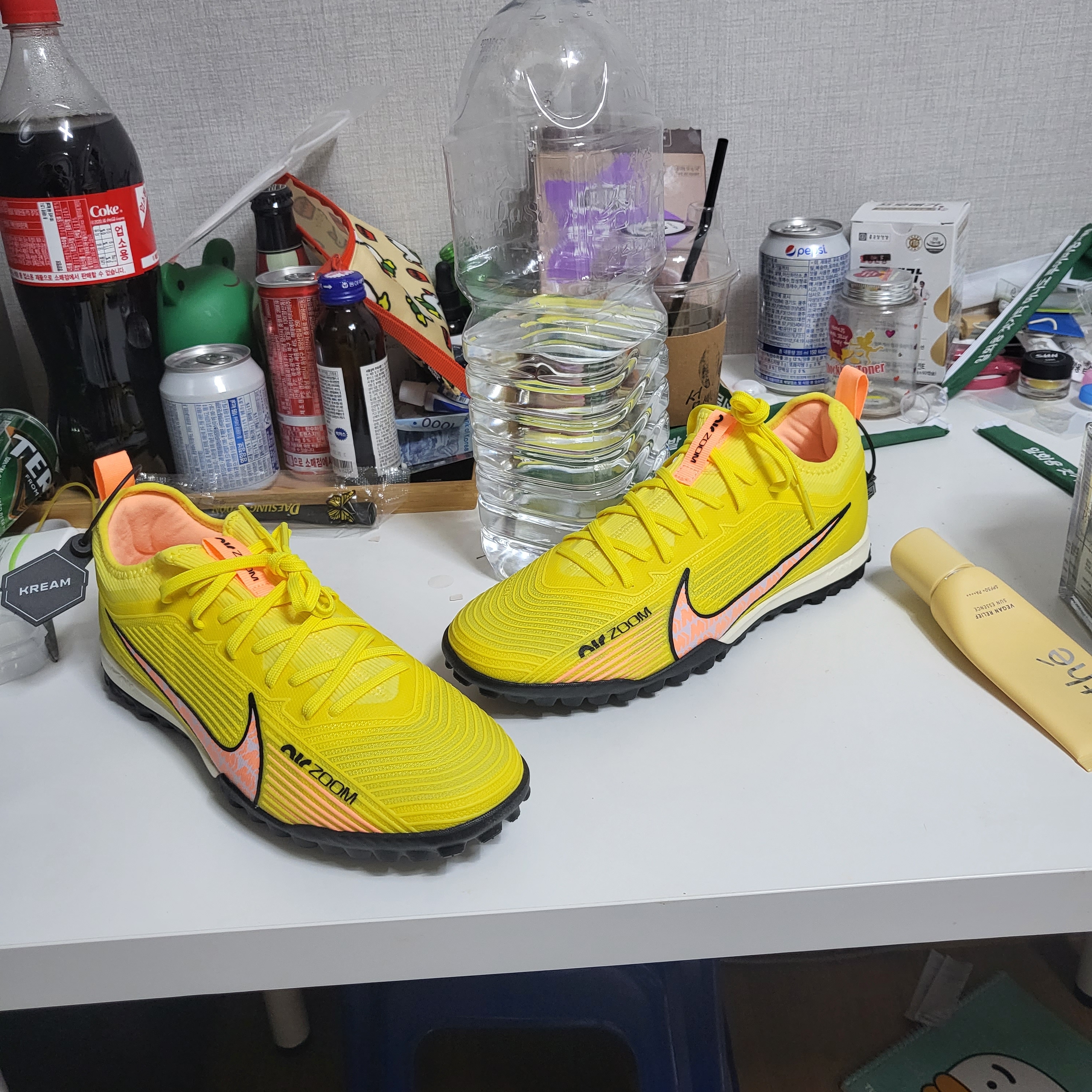 Nike Zoom Mercurial Vapor 15 Pro TF Yellow Strike 착용 스타일 - 2