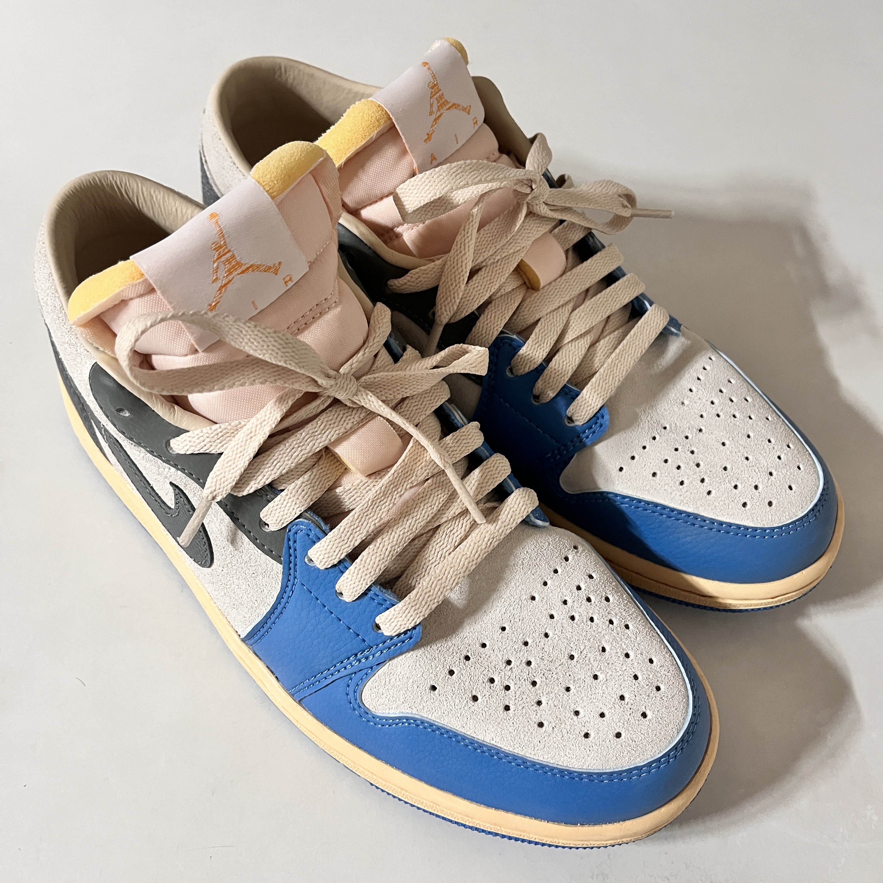 Jordan 1 Low SE Tokyo 96 착용 스타일