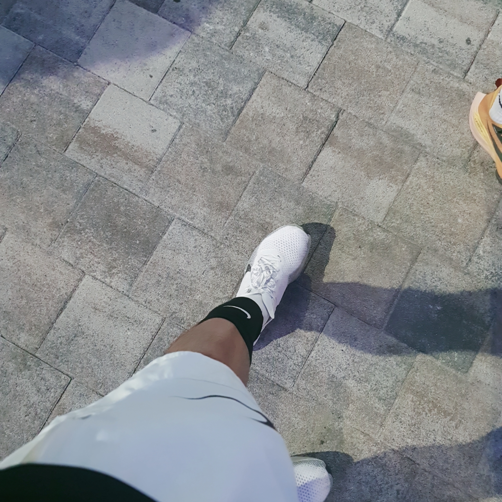 Nike ZoomX Vaporfly Next% 3 White Grey 착용 스타일