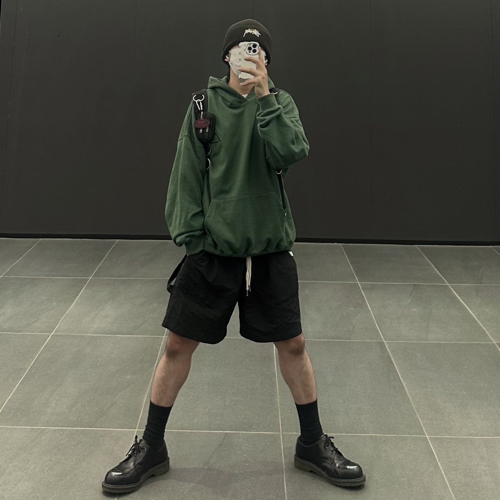 Nike x Stussy Cuff Beanie, Human Made Military Card Case Black 착용 스타일 - 2