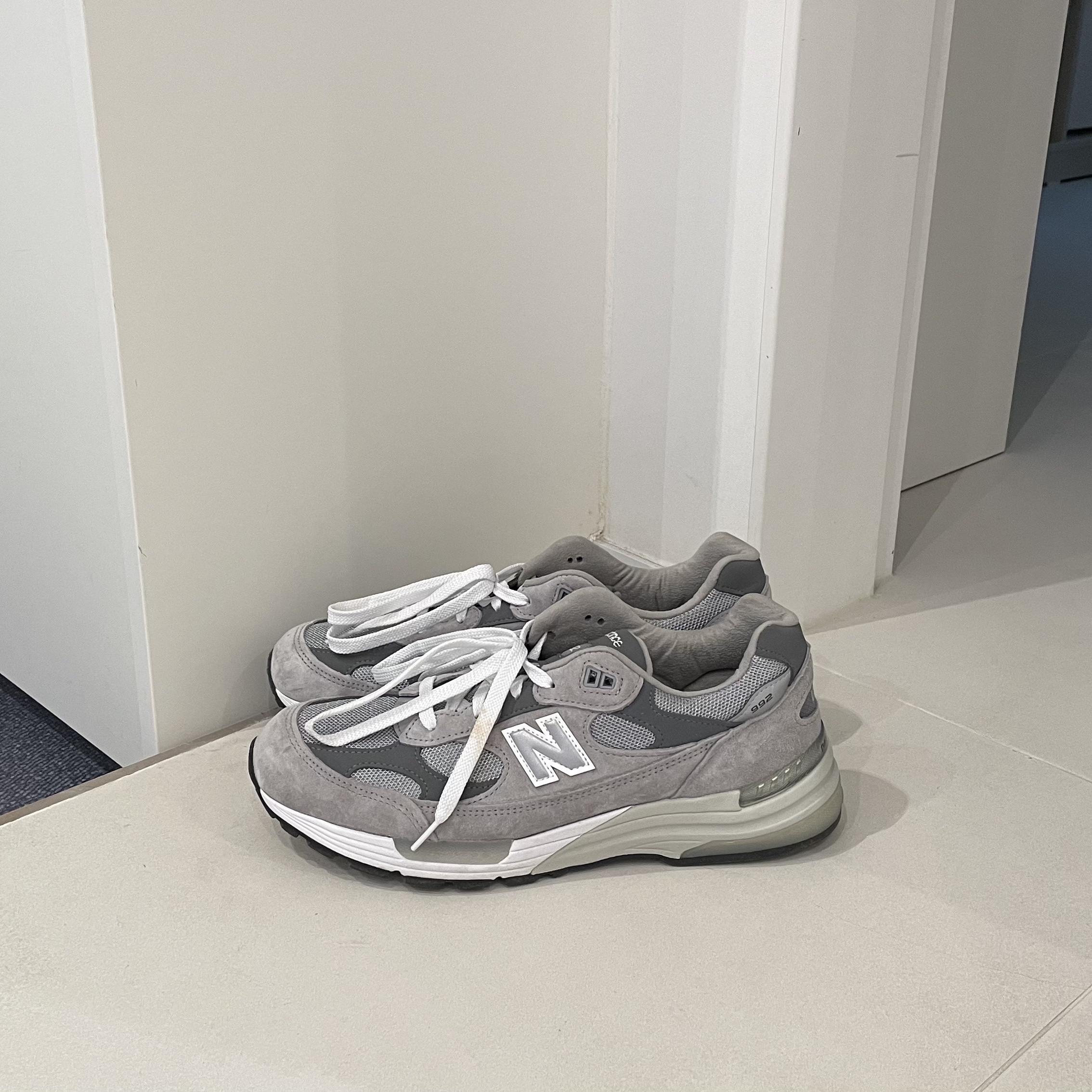 New Balance 992 Made in USA Grey - D Standard 착용 스타일