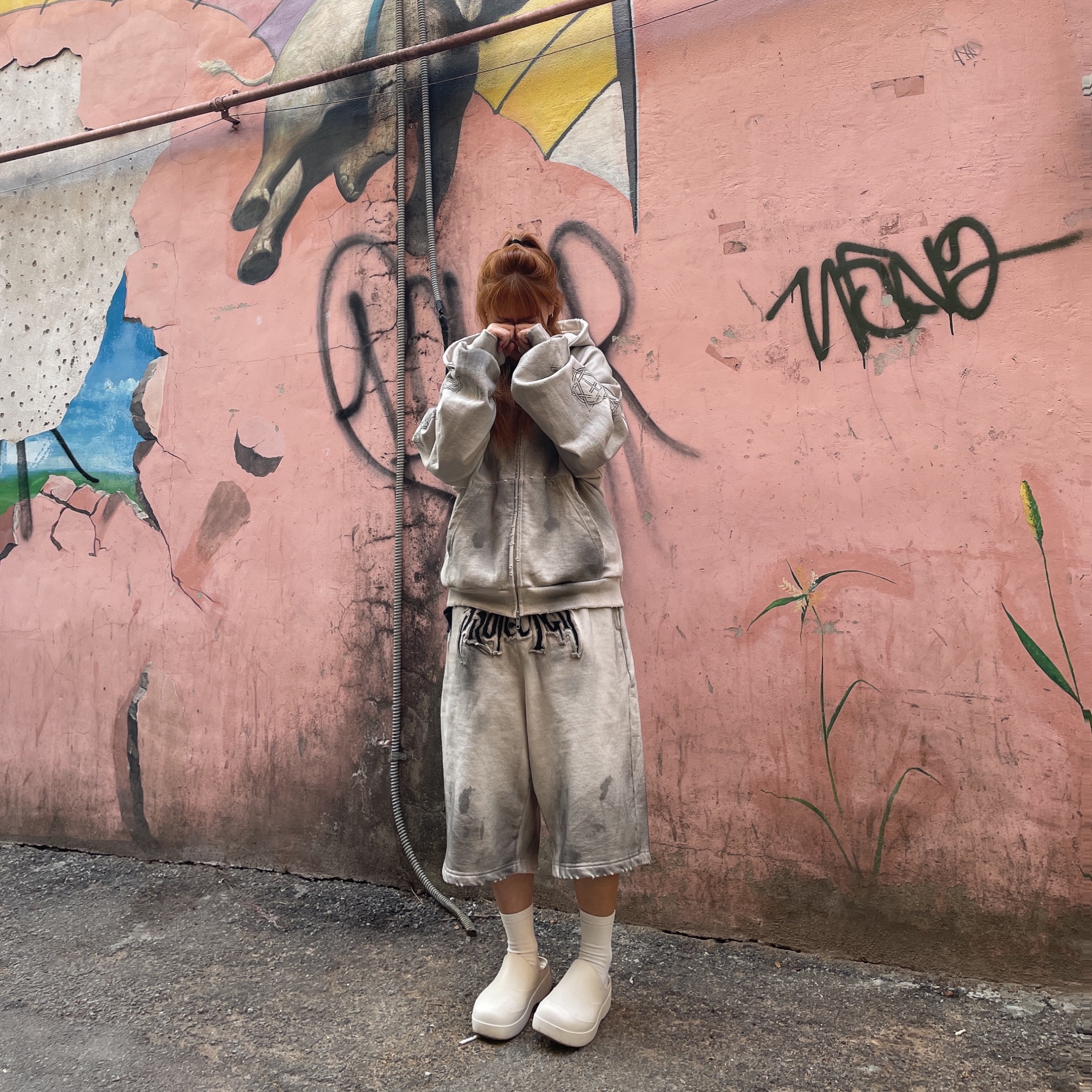 Project G/R Furious Logo Applique Zip Hoodie Grey - 10 Corso Como Exclusive, Project G/R Furious Logo Applique Shorts Grey - 10 Corso Como Exclusive 착용 스타일