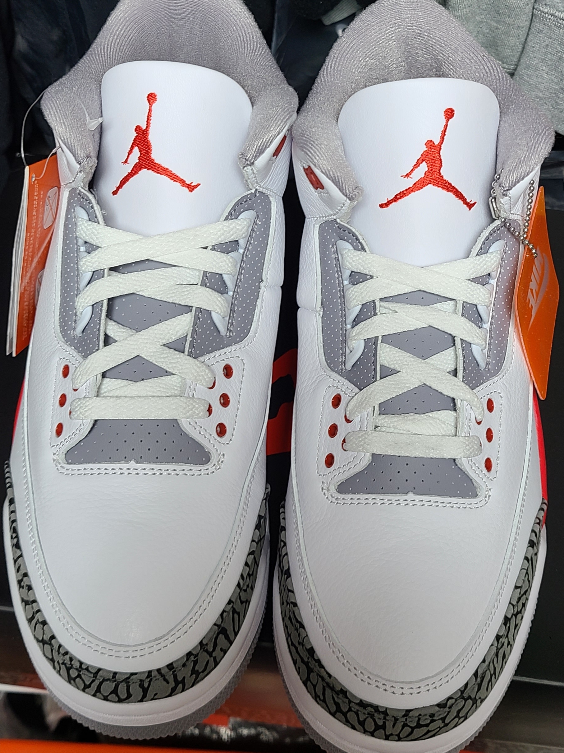 Jordan 3 Retro Fire Red 2022 착용 스타일 - 1
