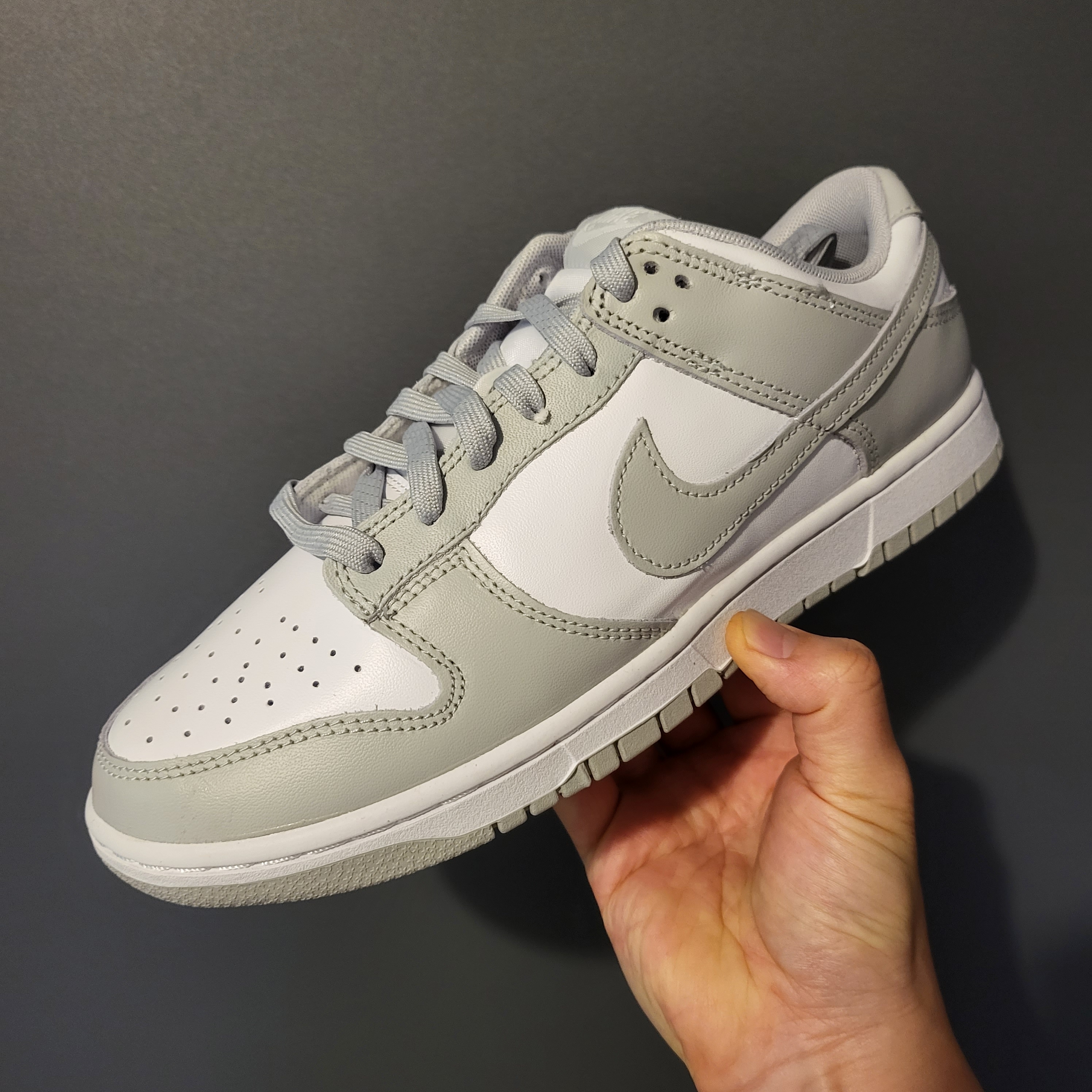 Nike Dunk Low Retro Grey Fog 착용 스타일