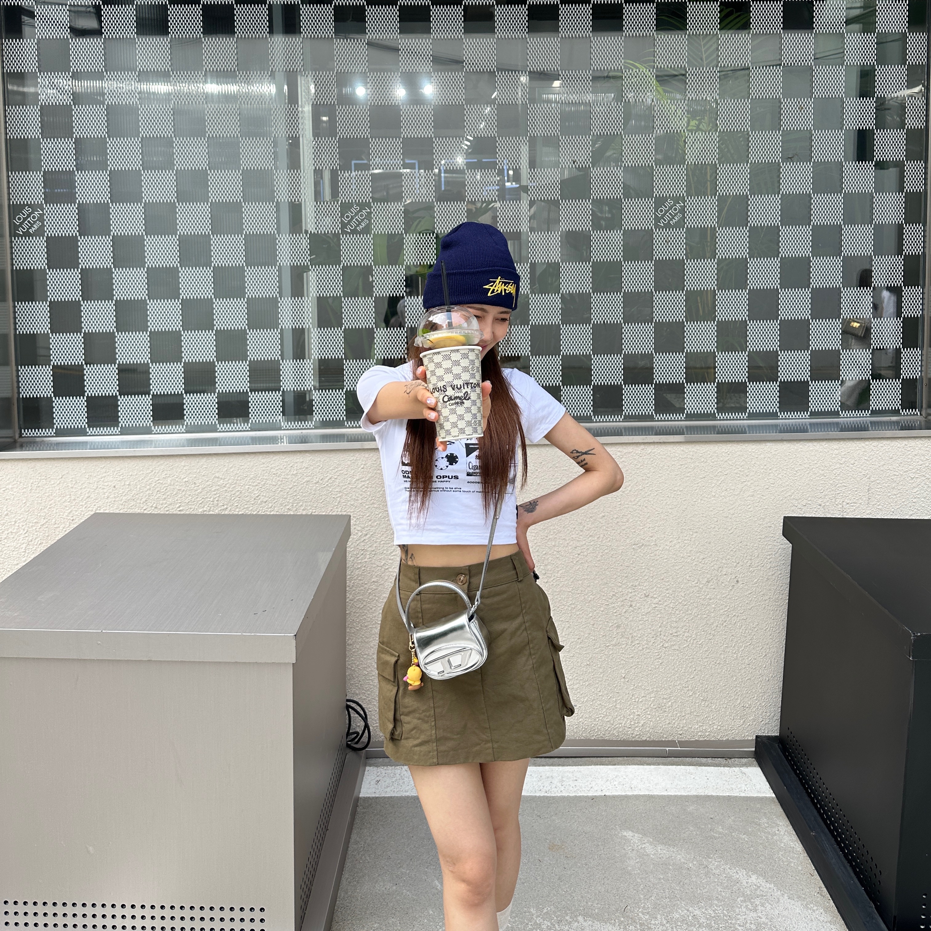 (J) Adidas Gazelle Core Black Cloud White, Stussy Big Stock Cuff Beanie Navy 착용 스타일 - 4