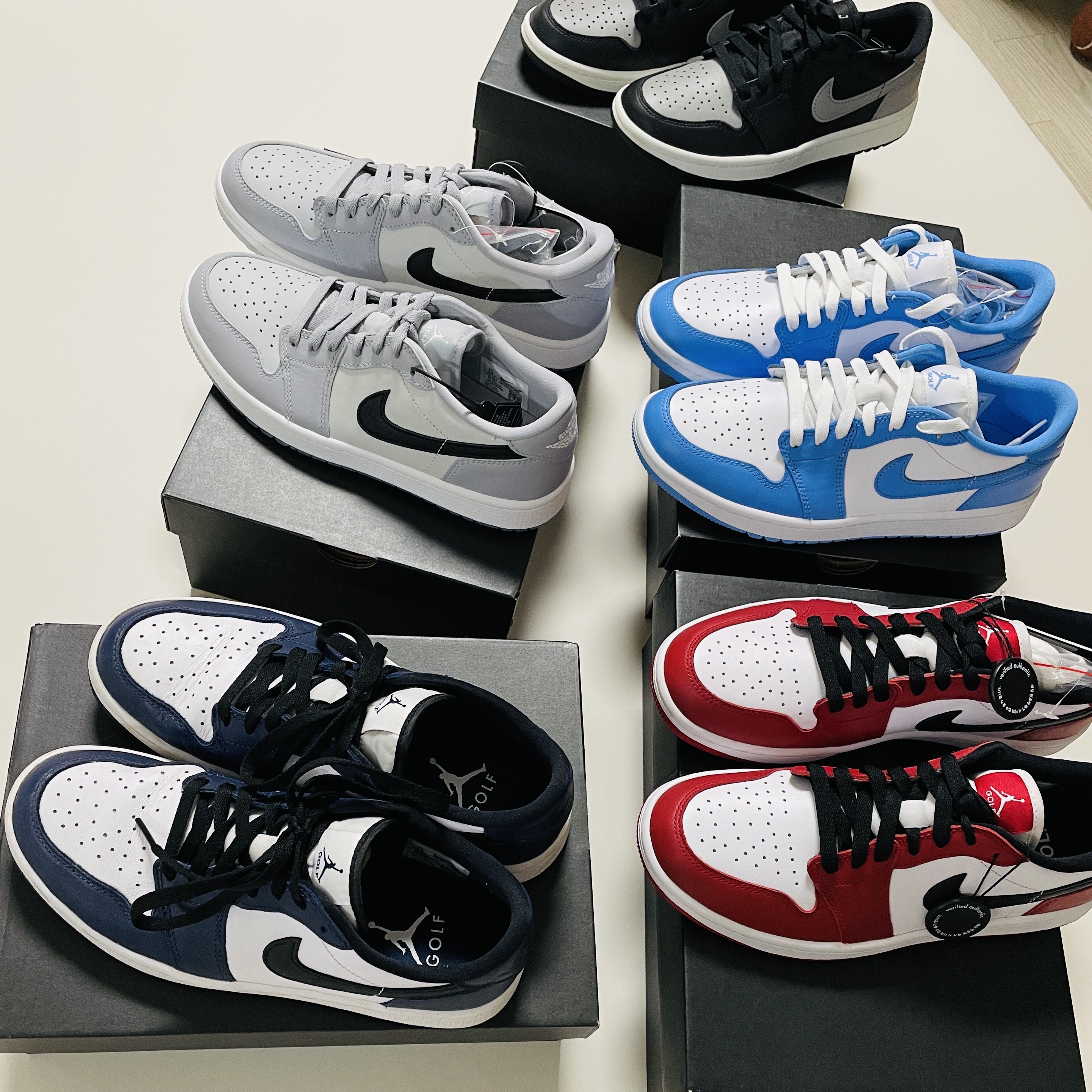 Jordan 1 Low Golf Chicago, Jordan 1 Low Golf Wolf Grey 착용 스타일 - 1