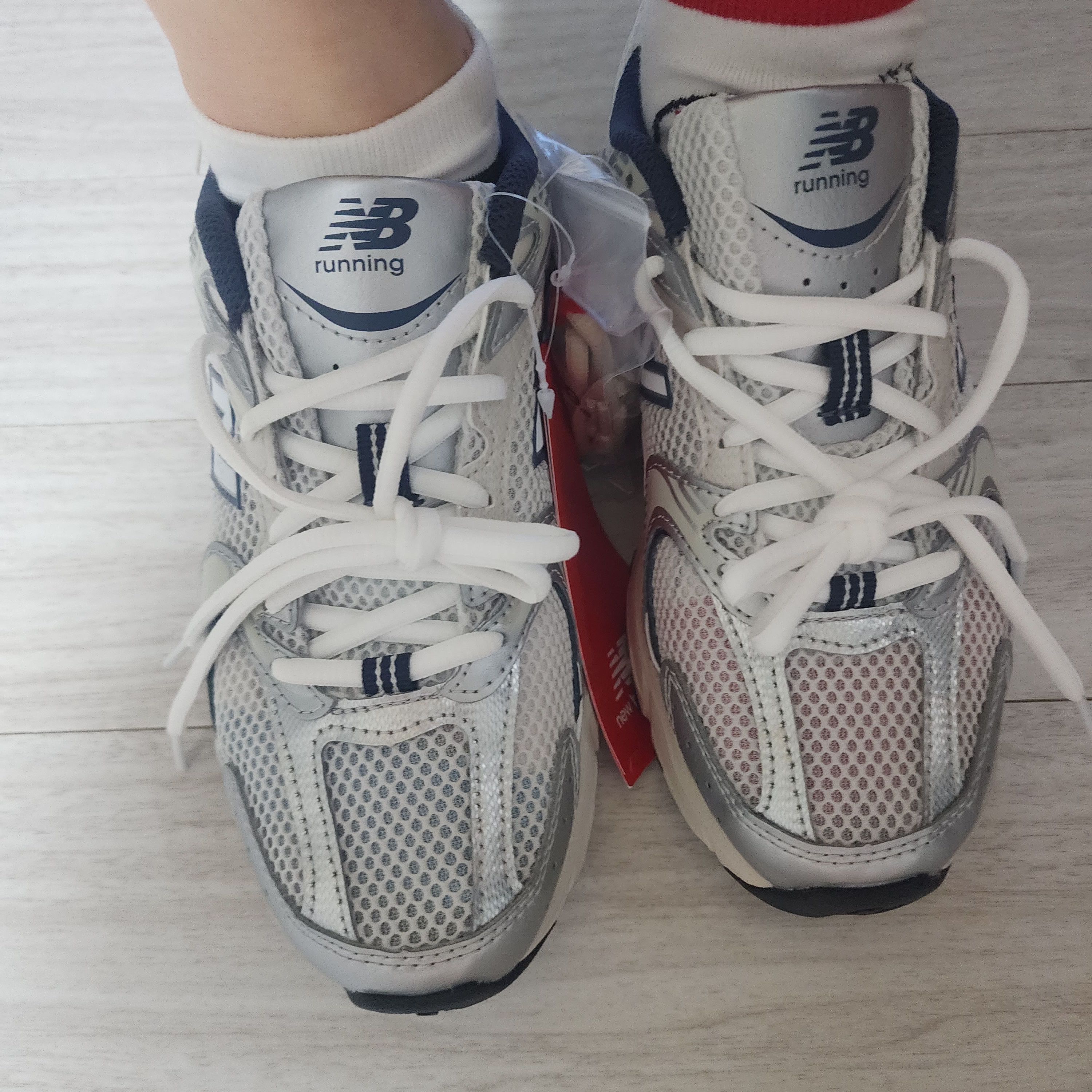 New Balance 530 Steel Grey 착용 스타일