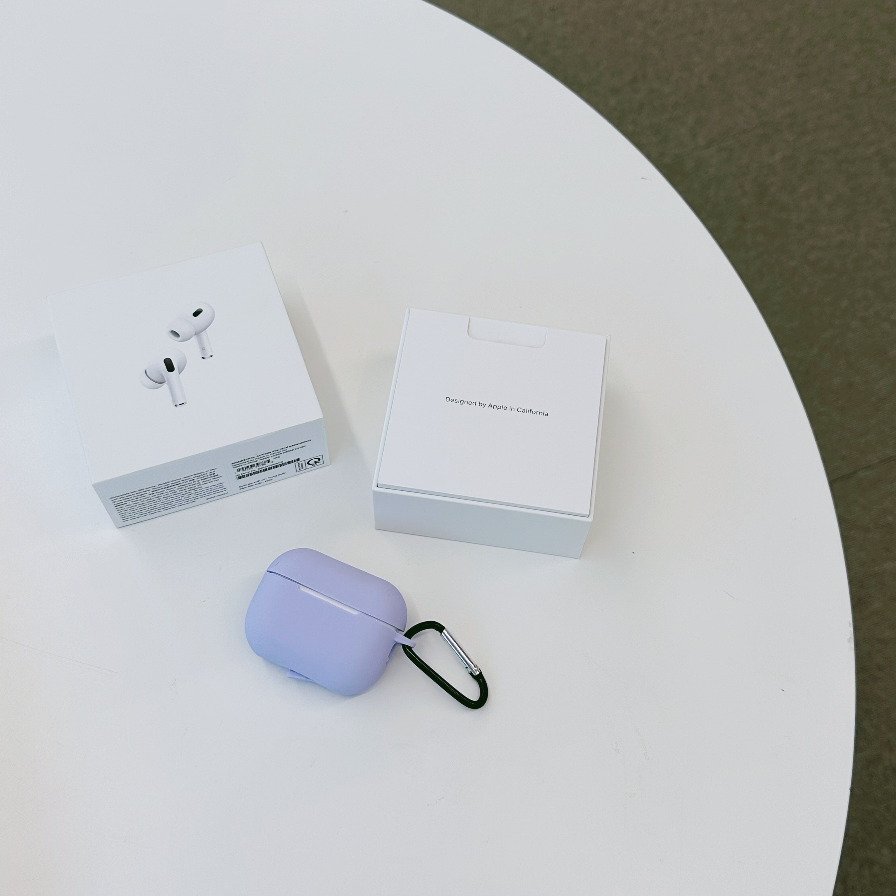 Apple AirPods Pro 2nd Gen (Korean Ver.) 착용 스타일 - 1