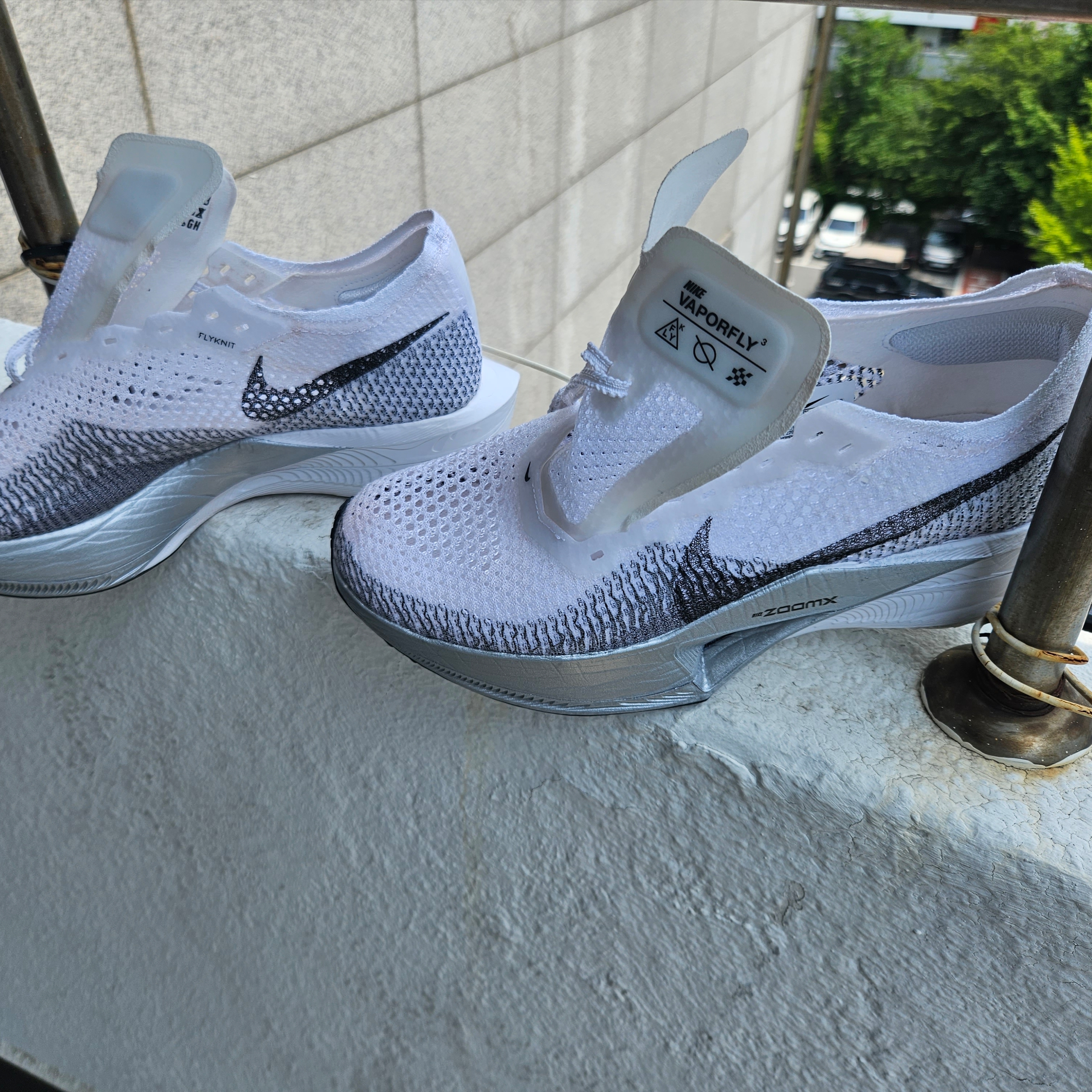 Nike ZoomX Vaporfly Next% 3 White Grey 착용 스타일
