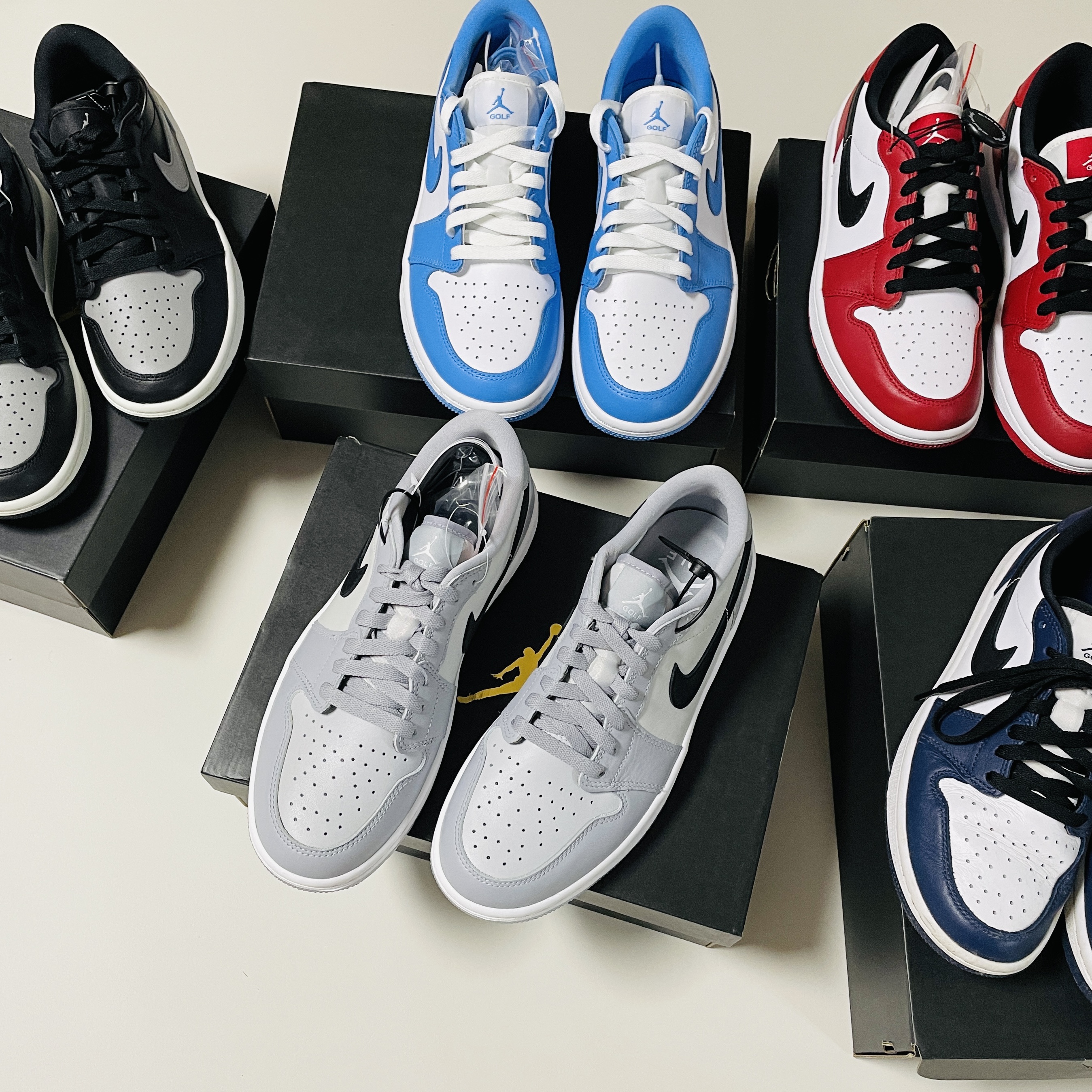 Jordan 1 Low Golf Chicago, Jordan 1 Low Golf Wolf Grey 착용 스타일 - 2