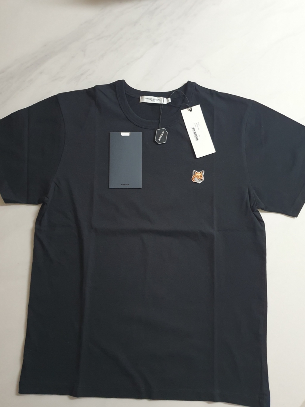Maison Kitsune Fox Head Patch Classic T-Shirt Black 착용 스타일