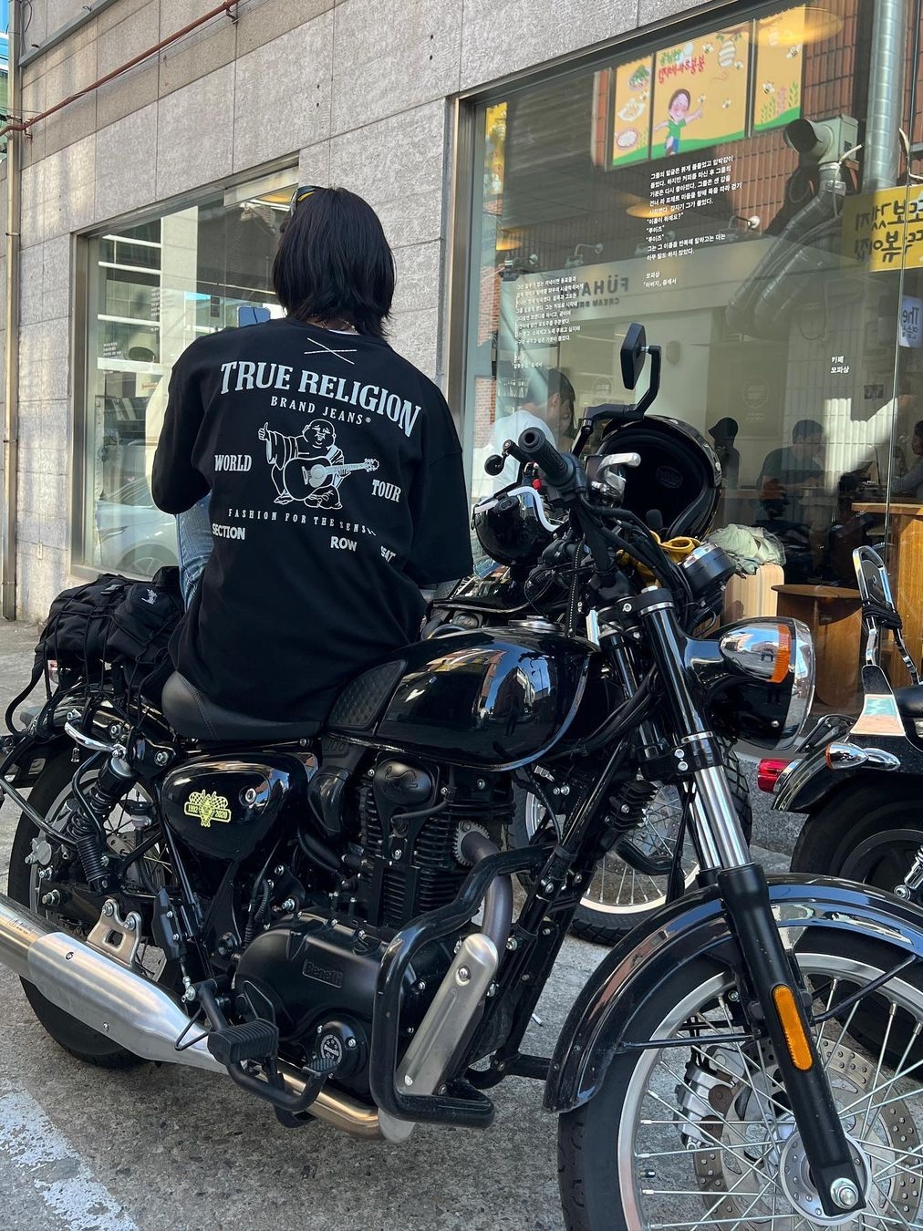 True Religion Origin Logo T-Shirt Black, True Religion Origin Logo T-Shirt Navy 착용 스타일