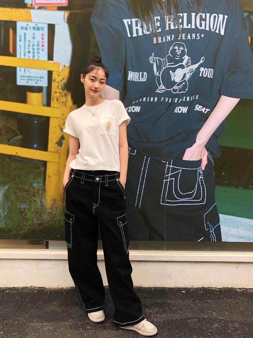 True Religion Classic Cargo Pants Mk-1 Black 착용 스타일 - 2