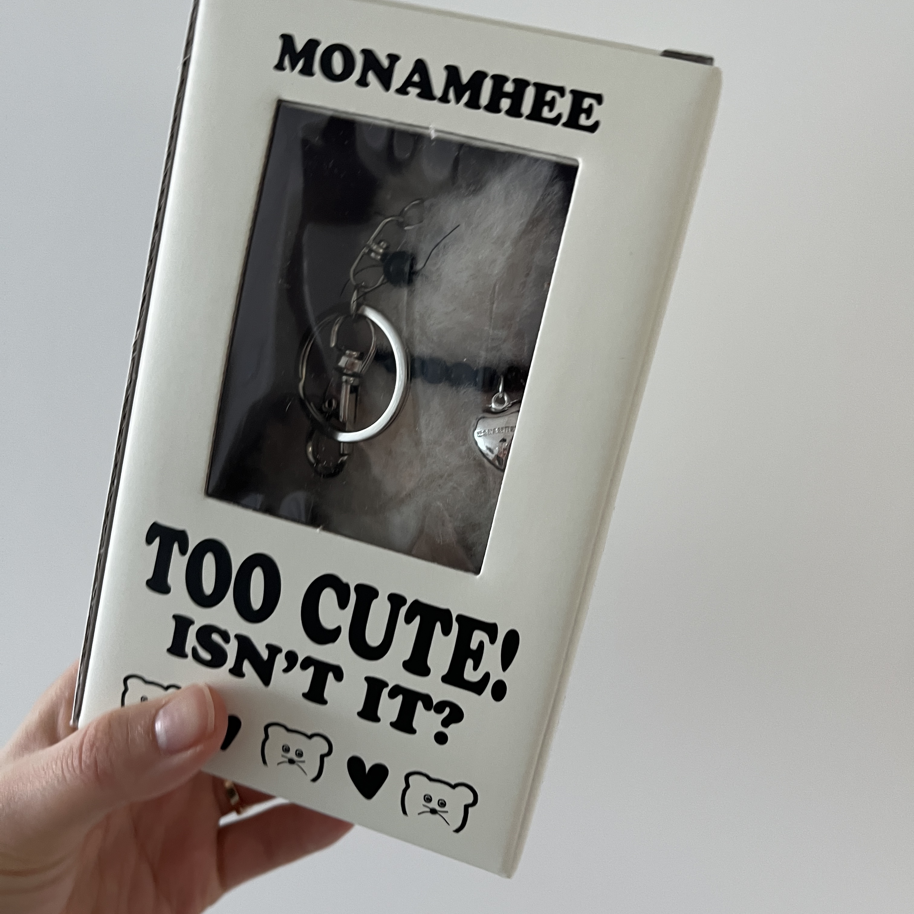 [KREAM 단독] Monamhee Creami Keyring Cream 착용 스타일