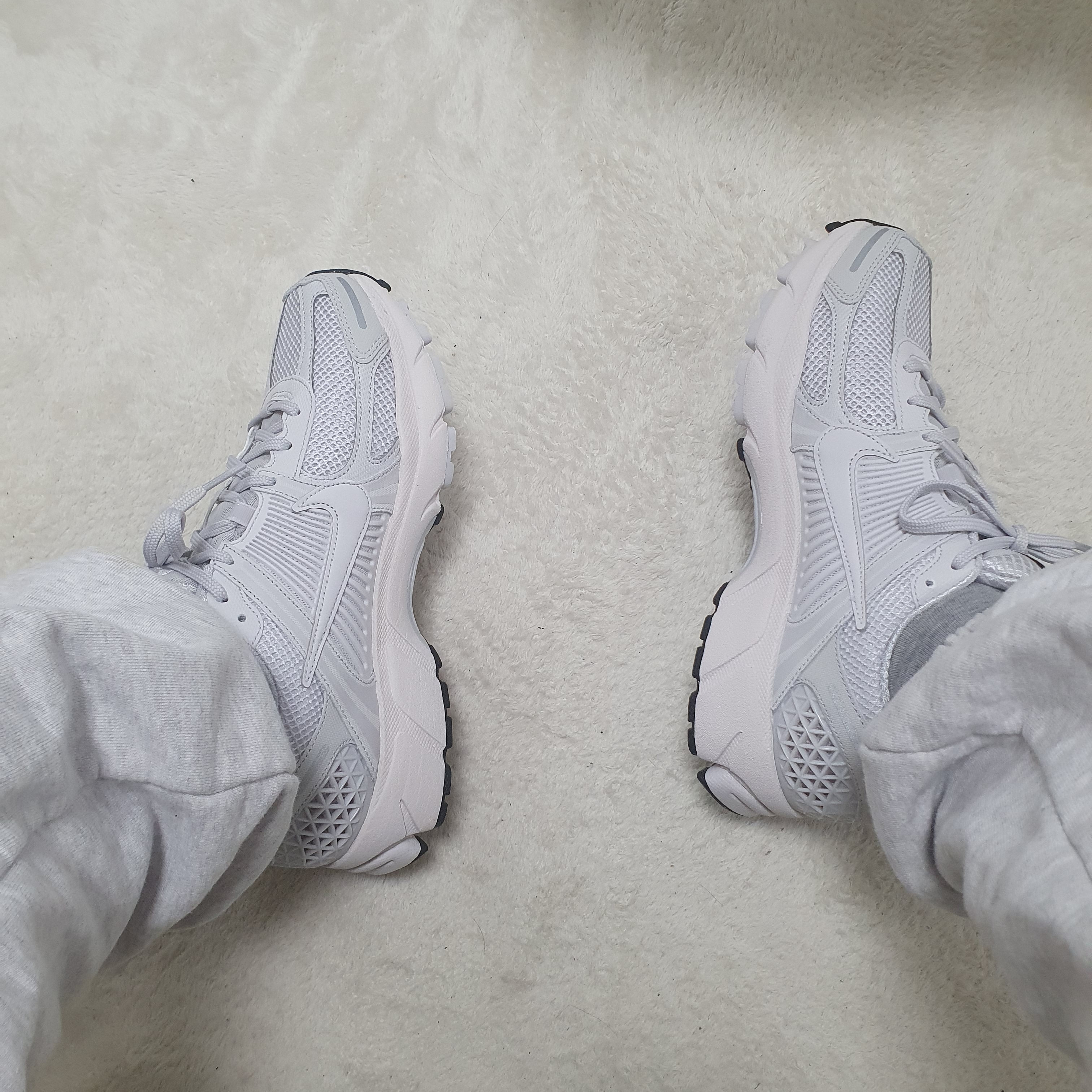 Nike Zoom Vomero 5 SP Vast Grey 2023 착용 스타일