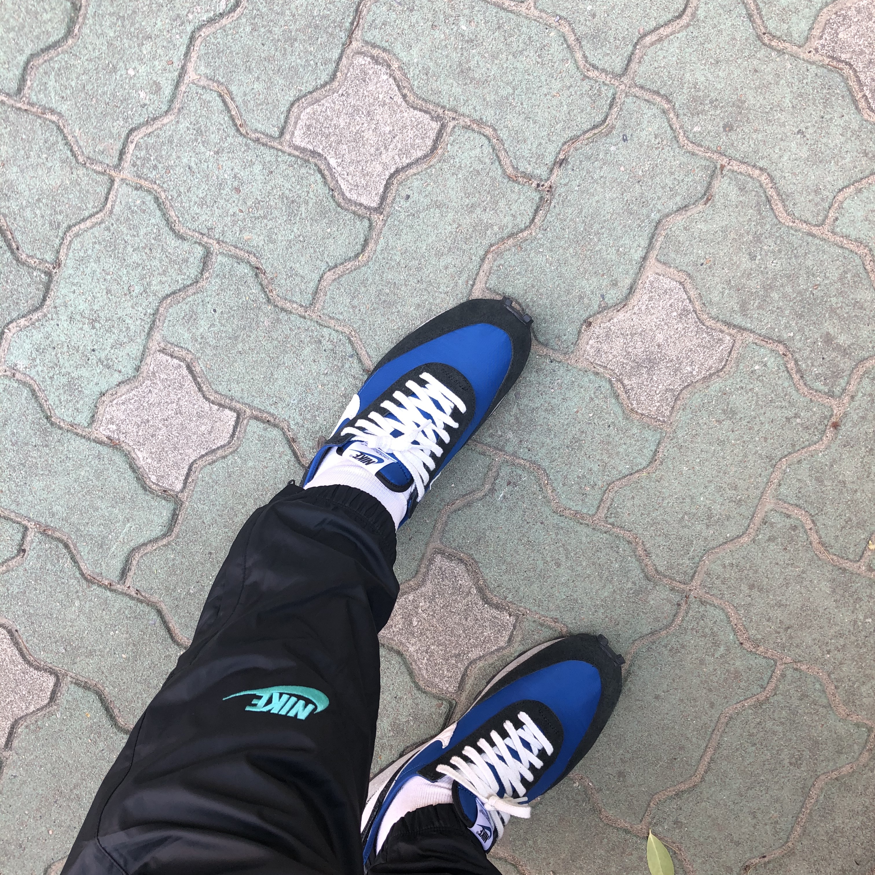 Nike x Undercover Daybreak Blue Jay, Nike x Atmos NRG Vintage PTHWK Track Pants Black 착용 스타일