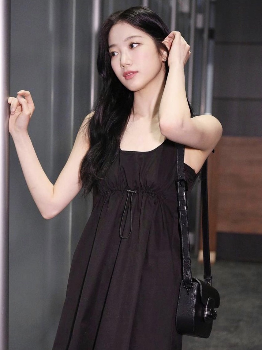 Gucci Horsebit 1955 Shoulder Bag Black 착용 스타일 - 1