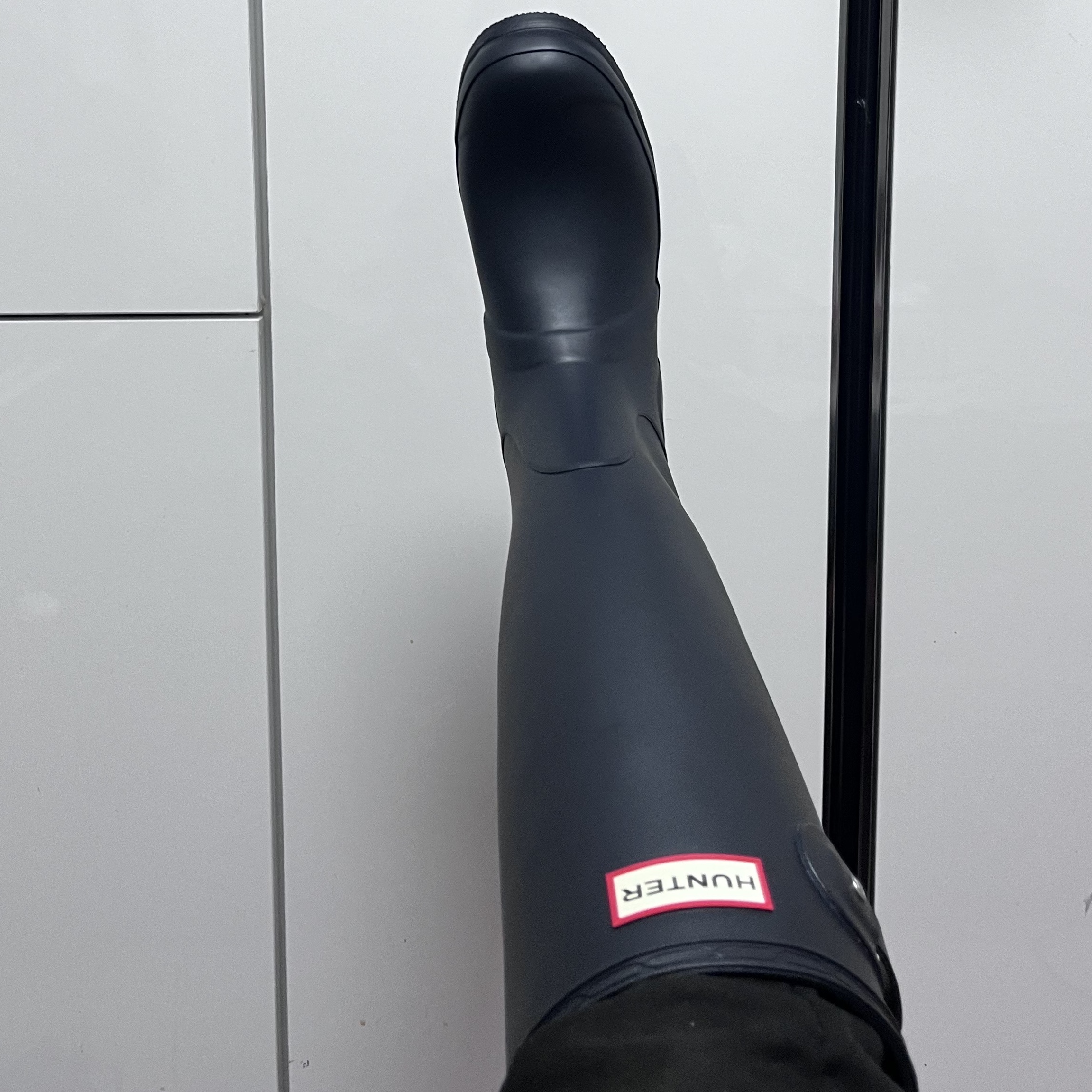 (W) Hunter Original Tall Rain Boots Navy 착용 스타일