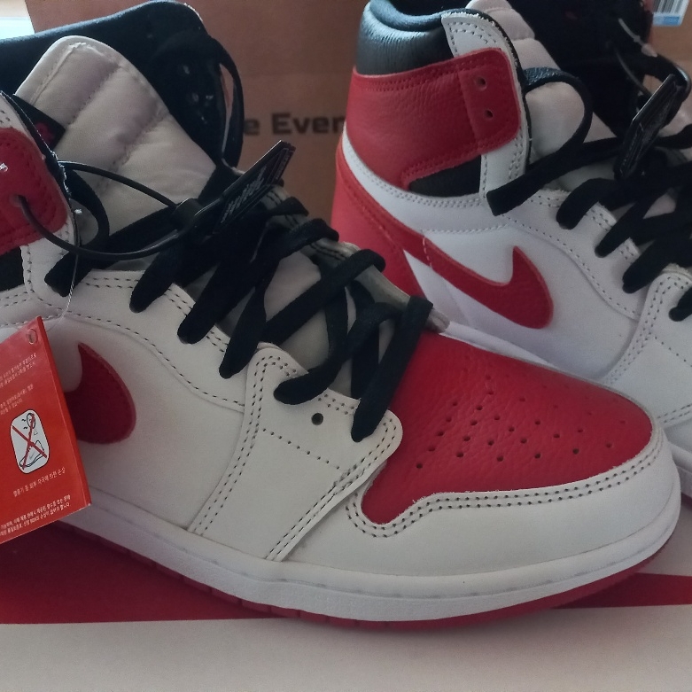 Jordan 1 Retro High OG Heritage 착용 스타일